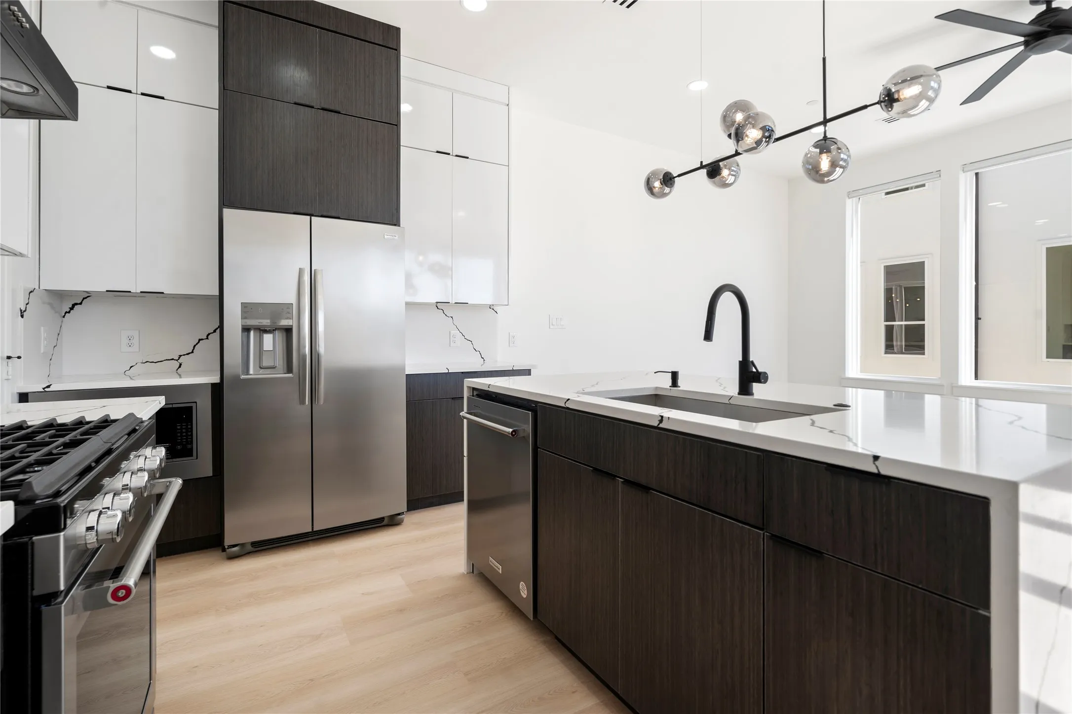 Townhouse For Rent in Dallas County , 2019 California Drive 204, Dallas, Texas 75204, 2 Bedroom, 3 Bathroom, 2 Garage spaces, 1,674 Sqft, built in 2024, mls#21414801, Real Estate Agent in Dallas, Homes For Rent in Dallas county, Homes For Rent in Dallas, Realtor in Dallas Texas, Real Estate Brokerage Independent Realty Texas, Luminita Cordes Realtor