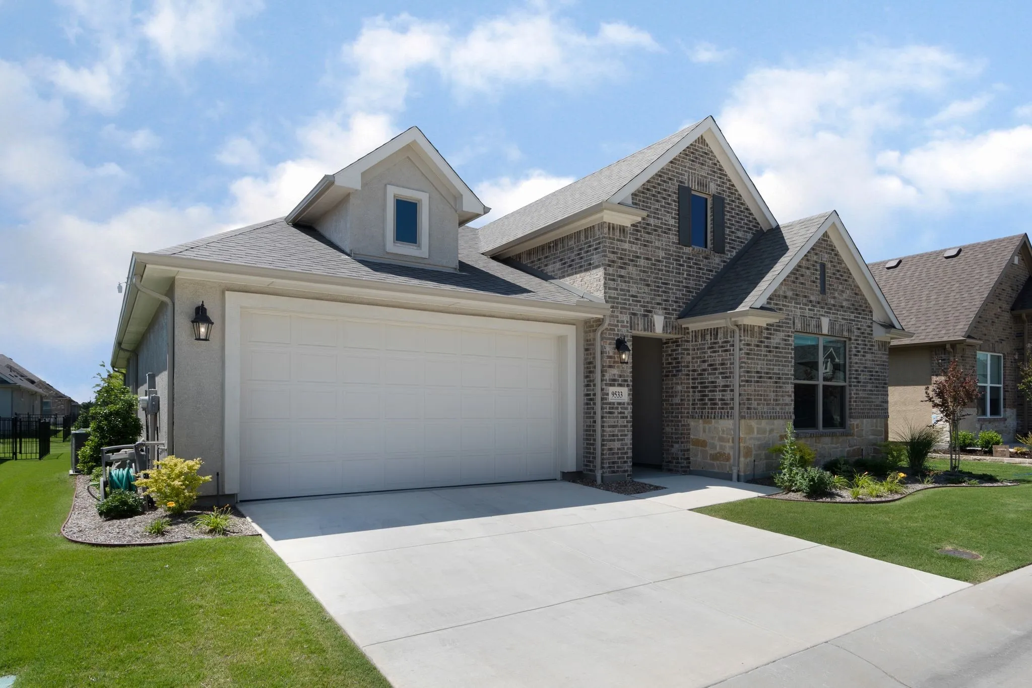Single Family Residence For Rent in Denton County , 9533 Windwood Lane, Denton, Texas 76207, 2 Bedroom, 3 Bathroom, 2 Garage spaces, 1,760 Sqft, built in 2021, mls#21414016, Real Estate Agent in Denton, Homes For Rent in Denton county, Homes For Rent in Denton, Realtor in Denton Texas, Real Estate Brokerage Independent Realty Texas, Luminita Cordes Realtor