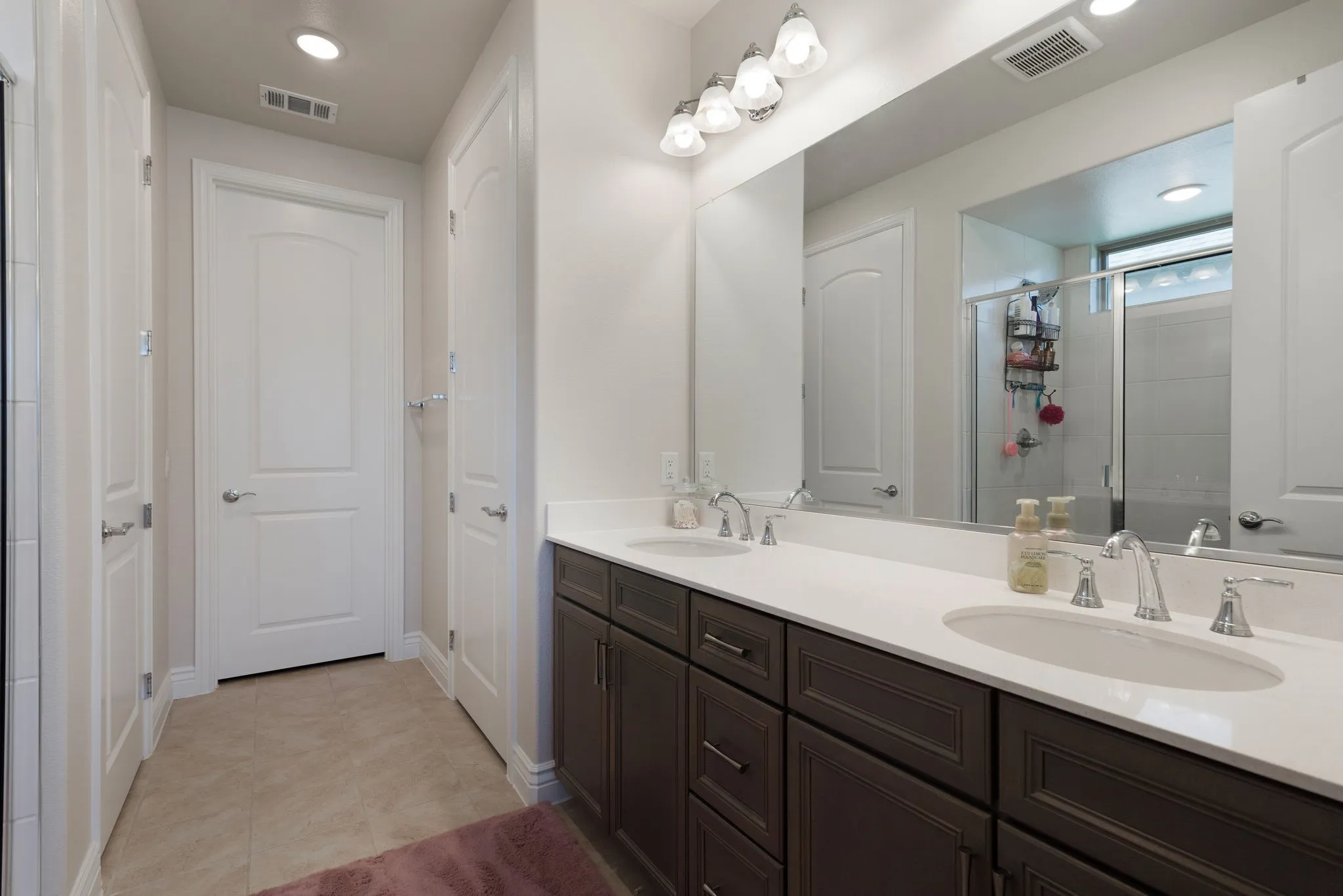Single Family Residence For Rent in Denton County , 9533 Windwood Lane, Denton, Texas 76207, 2 Bedroom, 3 Bathroom, 2 Garage spaces, 1,760 Sqft, built in 2021, mls#21414016, Real Estate Agent in Denton, Homes For Rent in Denton county, Homes For Rent in Denton, Realtor in Denton Texas, Real Estate Brokerage Independent Realty Texas, Luminita Cordes Realtor