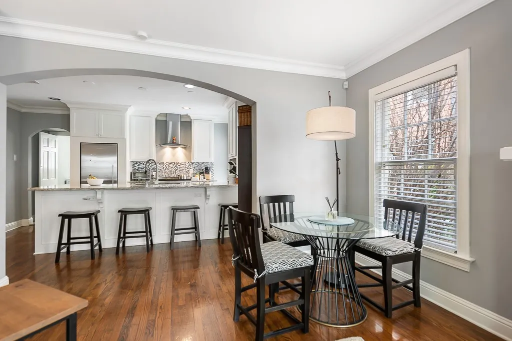 Single Family Residence For Sale in Dallas County , 3119 Mockingbird Lane, Highland Park, Texas 75205, 4 Bedroom, 4 Bathroom, 3 Garage spaces, 2,864 Sqft, built in 1938, mls#21345750, Real Estate Agent in Highland Park, Homes For Sale in Dallas county, Homes For Sale in Highland Park, Realtor in Highland Park Texas, Real Estate Brokerage Independent Realty Texas, Luminita Cordes Realtor