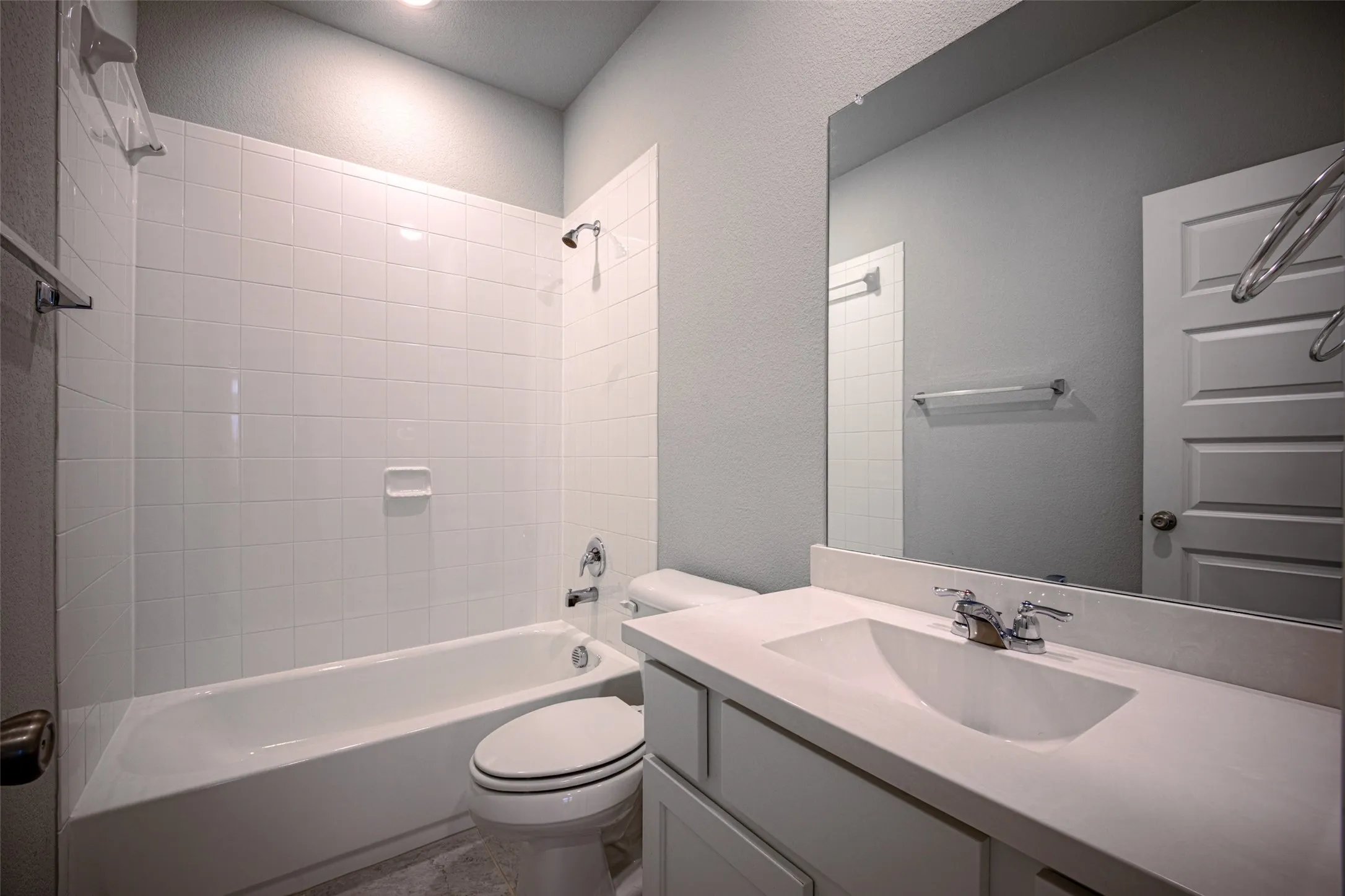 Single Family Residence For Sale in Kaufman County , 3911 Spencer Lane, Heartland, Texas 75126, 3 Bedroom, 2 Bathroom, 2 Garage spaces, 1,576 Sqft, built in 2020, mls#21408729, Real Estate Agent in Heartland, Homes For Sale in Kaufman county, Homes For Sale in Heartland, Realtor in Heartland Texas, Real Estate Brokerage Independent Realty Texas, Luminita Cordes Realtor