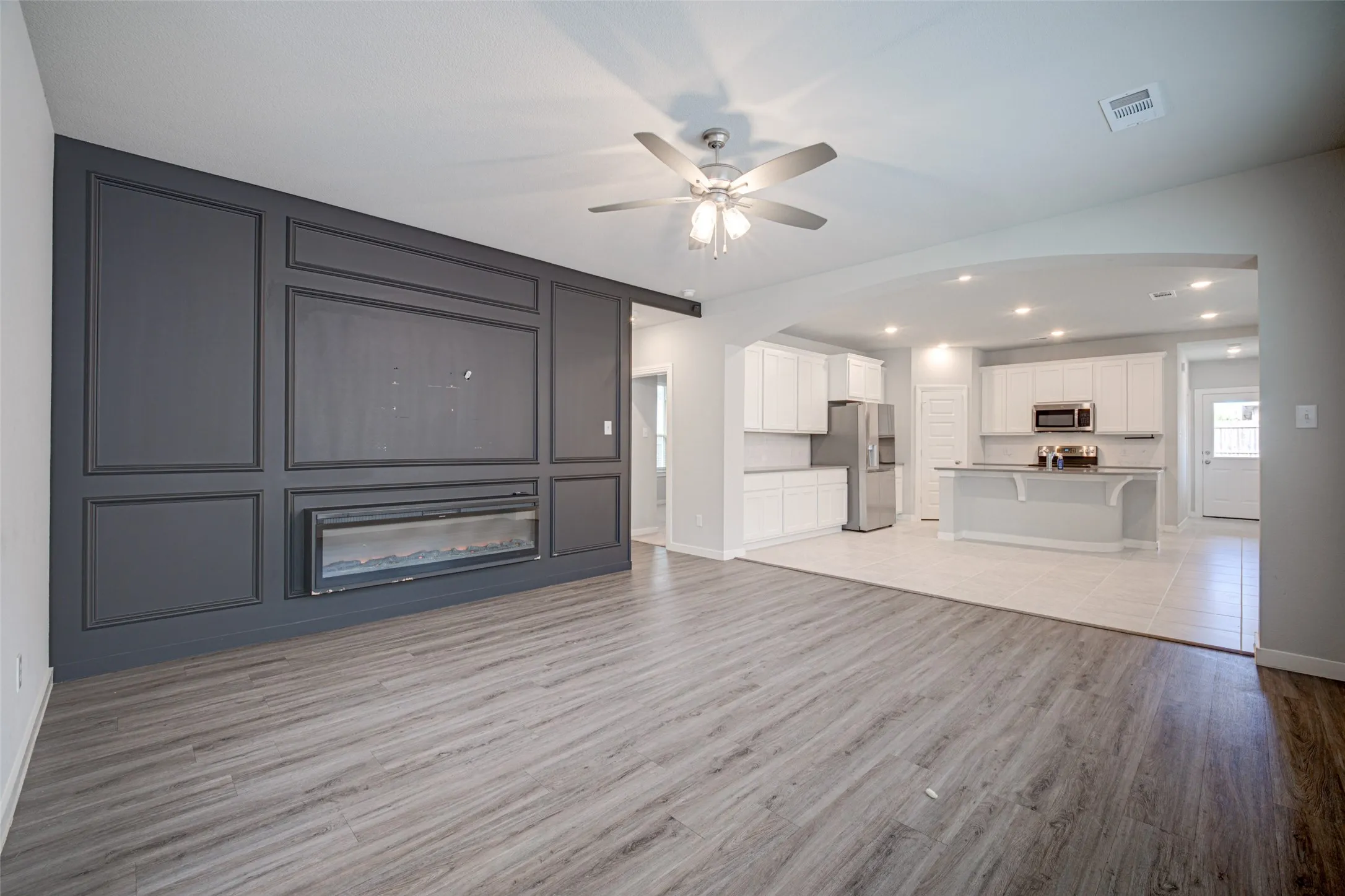 Single Family Residence For Sale in Kaufman County , 3911 Spencer Lane, Heartland, Texas 75126, 3 Bedroom, 2 Bathroom, 2 Garage spaces, 1,576 Sqft, built in 2020, mls#21408729, Real Estate Agent in Heartland, Homes For Sale in Kaufman county, Homes For Sale in Heartland, Realtor in Heartland Texas, Real Estate Brokerage Independent Realty Texas, Luminita Cordes Realtor