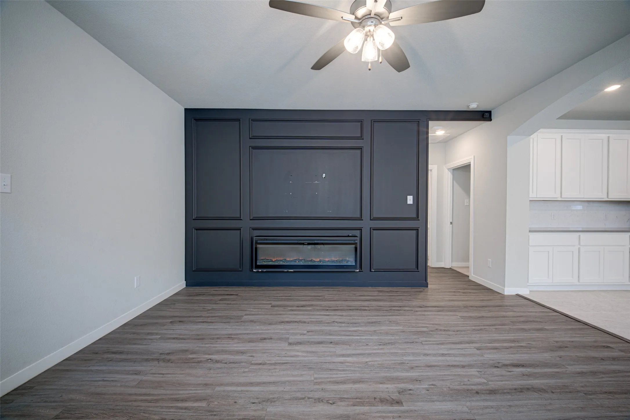 Single Family Residence For Sale in Kaufman County , 3911 Spencer Lane, Heartland, Texas 75126, 3 Bedroom, 2 Bathroom, 2 Garage spaces, 1,576 Sqft, built in 2020, mls#21408729, Real Estate Agent in Heartland, Homes For Sale in Kaufman county, Homes For Sale in Heartland, Realtor in Heartland Texas, Real Estate Brokerage Independent Realty Texas, Luminita Cordes Realtor