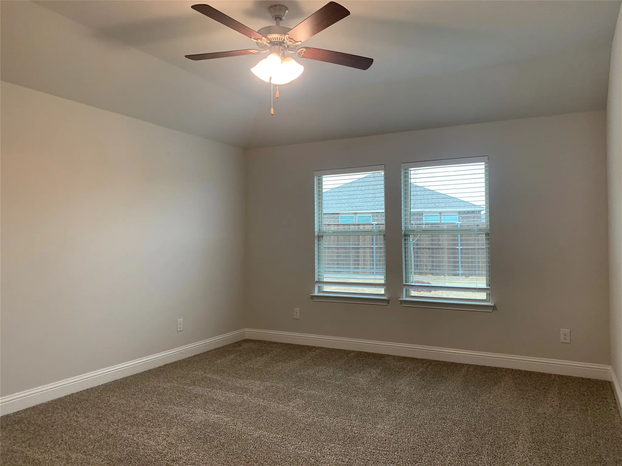 Single Family Residence For Rent in Kaufman County , 765 Knoxbridge Road, Forney, Texas 75126, 4 Bedroom, 2 Bathroom, 2 Garage spaces, 2,097 Sqft, built in 2021, mls#21414850, Real Estate Agent in Forney, Homes For Rent in Kaufman county, Homes For Rent in Forney, Realtor in Forney Texas, Real Estate Brokerage Independent Realty Texas, Luminita Cordes Realtor