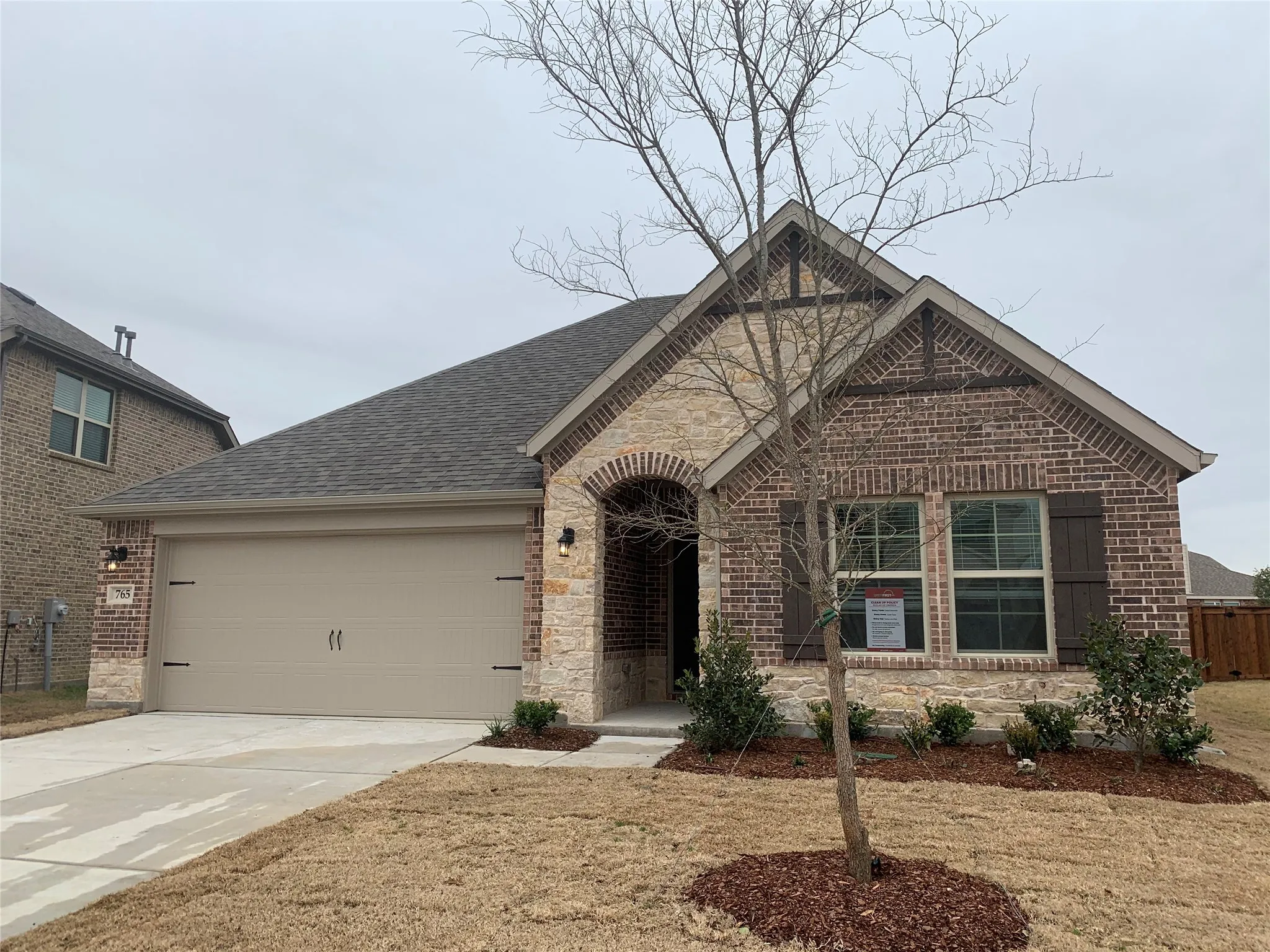 Single Family Residence For Rent