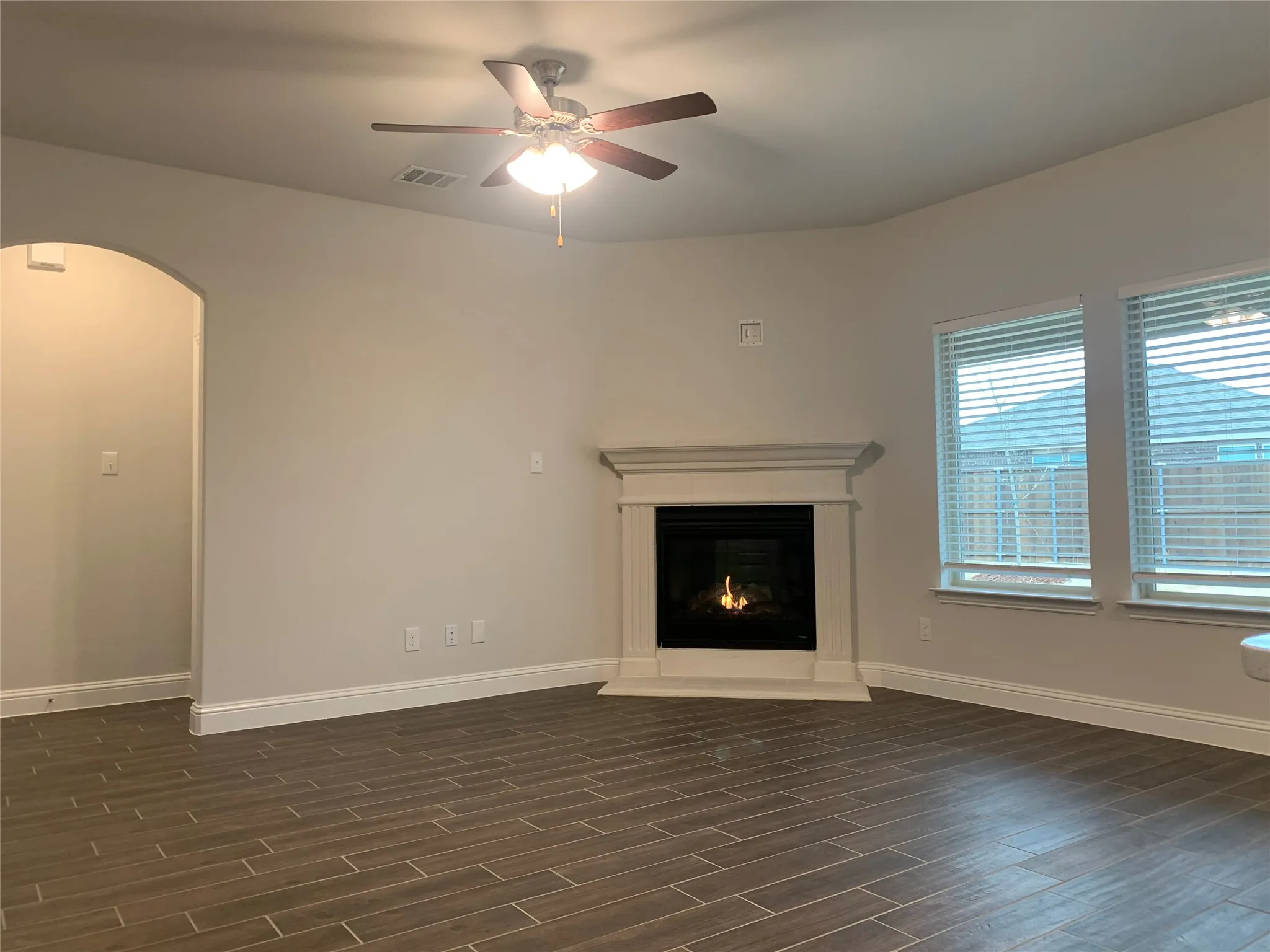 Single Family Residence For Rent in Kaufman County , 765 Knoxbridge Road, Forney, Texas 75126, 4 Bedroom, 2 Bathroom, 2 Garage spaces, 2,097 Sqft, built in 2021, mls#21414850, Real Estate Agent in Forney, Homes For Rent in Kaufman county, Homes For Rent in Forney, Realtor in Forney Texas, Real Estate Brokerage Independent Realty Texas, Luminita Cordes Realtor