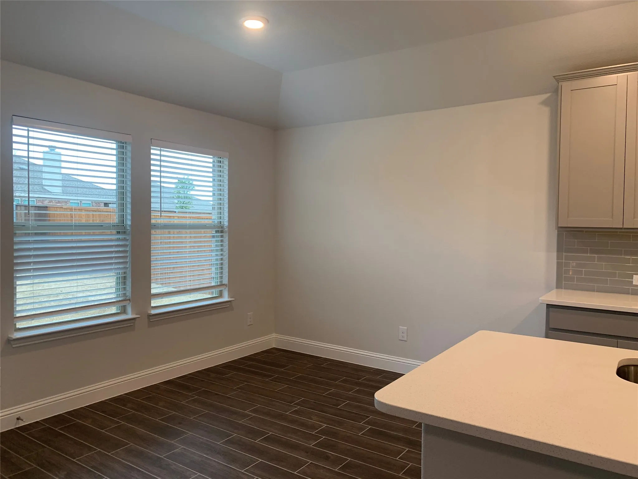 Single Family Residence For Rent in Kaufman County , 765 Knoxbridge Road, Forney, Texas 75126, 4 Bedroom, 2 Bathroom, 2 Garage spaces, 2,097 Sqft, built in 2021, mls#21414850, Real Estate Agent in Forney, Homes For Rent in Kaufman county, Homes For Rent in Forney, Realtor in Forney Texas, Real Estate Brokerage Independent Realty Texas, Luminita Cordes Realtor