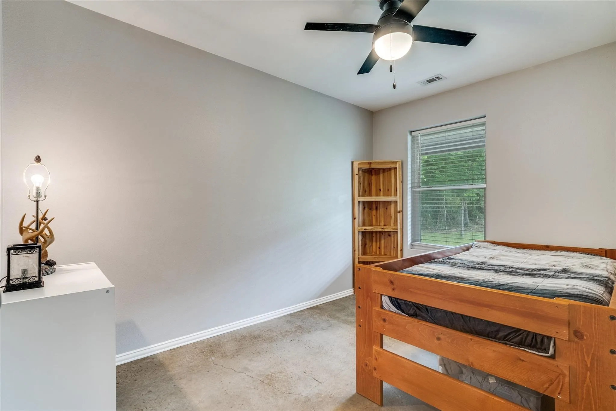 Single Family Residence For Sale in Johnson County , 5115 County Road 423, Grandview, Texas 76050, 3 Bedroom, 2 Bathroom, 2 Garage spaces, 1,500 Sqft, built in 2021, mls#21414851, Real Estate Agent in Grandview, Homes For Sale in Johnson county, Homes For Sale in Grandview, Realtor in Grandview Texas, Real Estate Brokerage Independent Realty Texas, Luminita Cordes Realtor