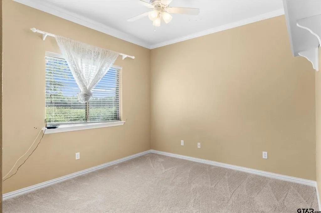 Single Family Residence For Sale in Van Zandt County , 112 Lake MeadowDrive, Canton, Texas 75103, 4 Bedroom, 2 Bathroom, 2 Garage spaces, 2,098 Sqft, built in 2005, mls#21415134, Real Estate Agent in Canton, Homes For Sale in Van Zandt county, Homes For Sale in Canton, Realtor in Canton Texas, Real Estate Brokerage Independent Realty Texas, Luminita Cordes Realtor