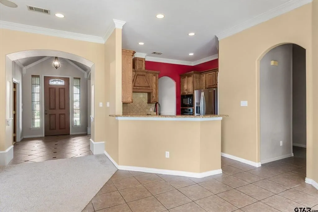 Single Family Residence For Sale in Van Zandt County , 112 Lake MeadowDrive, Canton, Texas 75103, 4 Bedroom, 2 Bathroom, 2 Garage spaces, 2,098 Sqft, built in 2005, mls#21415134, Real Estate Agent in Canton, Homes For Sale in Van Zandt county, Homes For Sale in Canton, Realtor in Canton Texas, Real Estate Brokerage Independent Realty Texas, Luminita Cordes Realtor