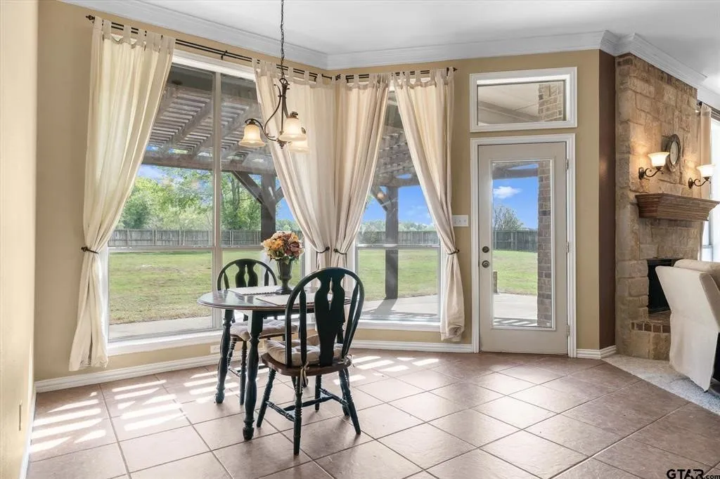 Single Family Residence For Sale in Van Zandt County , 112 Lake MeadowDrive, Canton, Texas 75103, 4 Bedroom, 2 Bathroom, 2 Garage spaces, 2,098 Sqft, built in 2005, mls#21415134, Real Estate Agent in Canton, Homes For Sale in Van Zandt county, Homes For Sale in Canton, Realtor in Canton Texas, Real Estate Brokerage Independent Realty Texas, Luminita Cordes Realtor