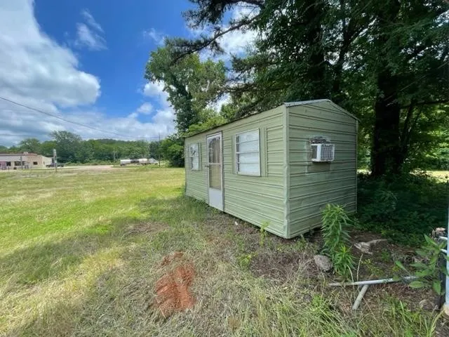 Warehouse For Rent in Morris County , 513 N Main, Lone Star, Texas 75668, 0, 0, Garage spaces, 0 Sqft, built in 1974, mls#21415158, Real Estate Agent in Lone Star, Homes For Rent in Morris county, Homes For Rent in Lone Star, Realtor in Lone Star Texas, Real Estate Brokerage Independent Realty Texas, Luminita Cordes Realtor