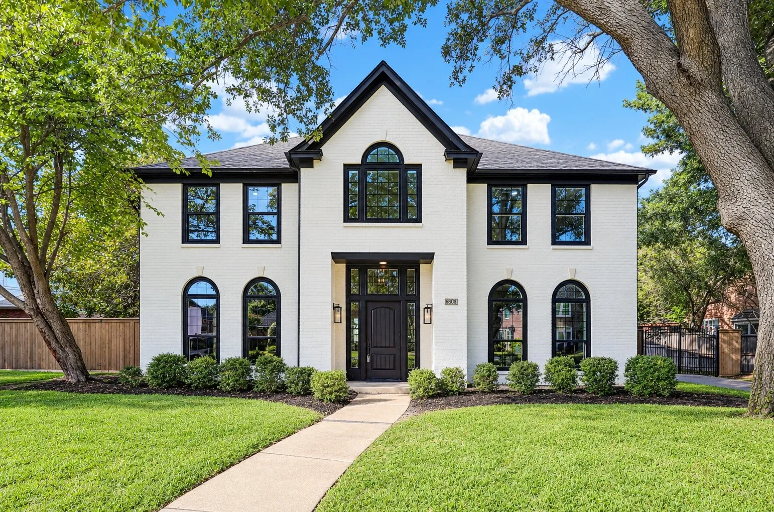 Single Family Residence For Sale
