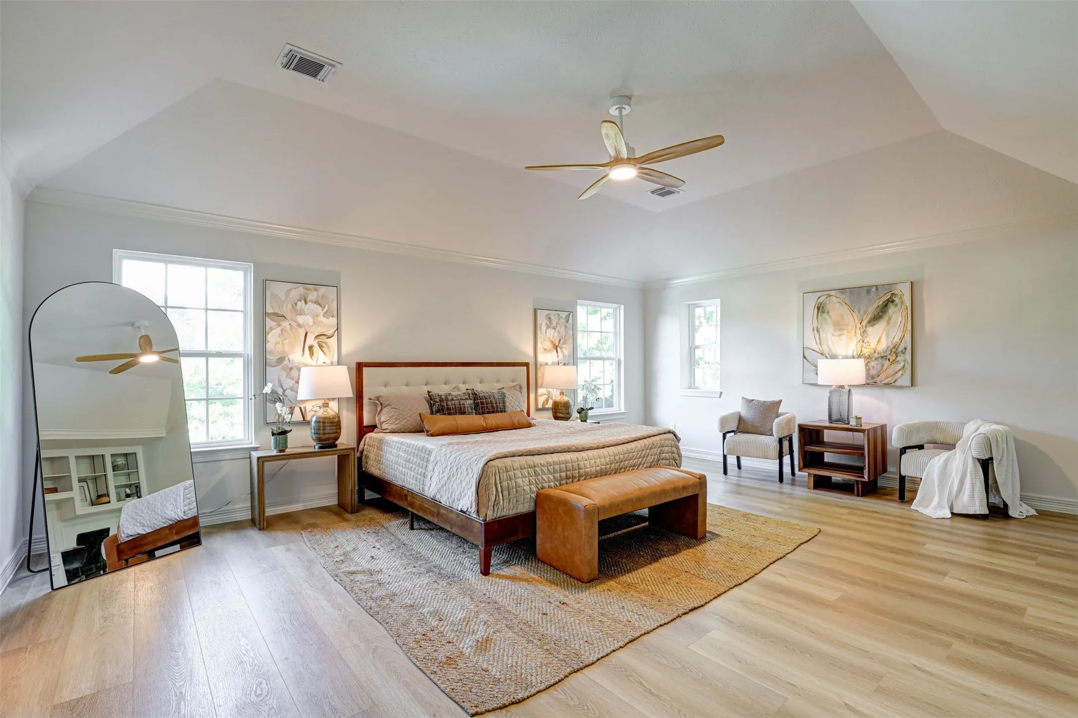 Single Family Residence For Sale in Tarrant County , 6808 Savannah Lane, Fort Worth, Texas 76132, 4 Bedroom, 3 Bathroom, 3 Garage spaces, 3,427 Sqft, built in 1993, mls#21414815, Real Estate Agent in Fort Worth, Homes For Sale in Tarrant county, Homes For Sale in Fort Worth, Realtor in Fort Worth Texas, Real Estate Brokerage Independent Realty Texas, Luminita Cordes Realtor