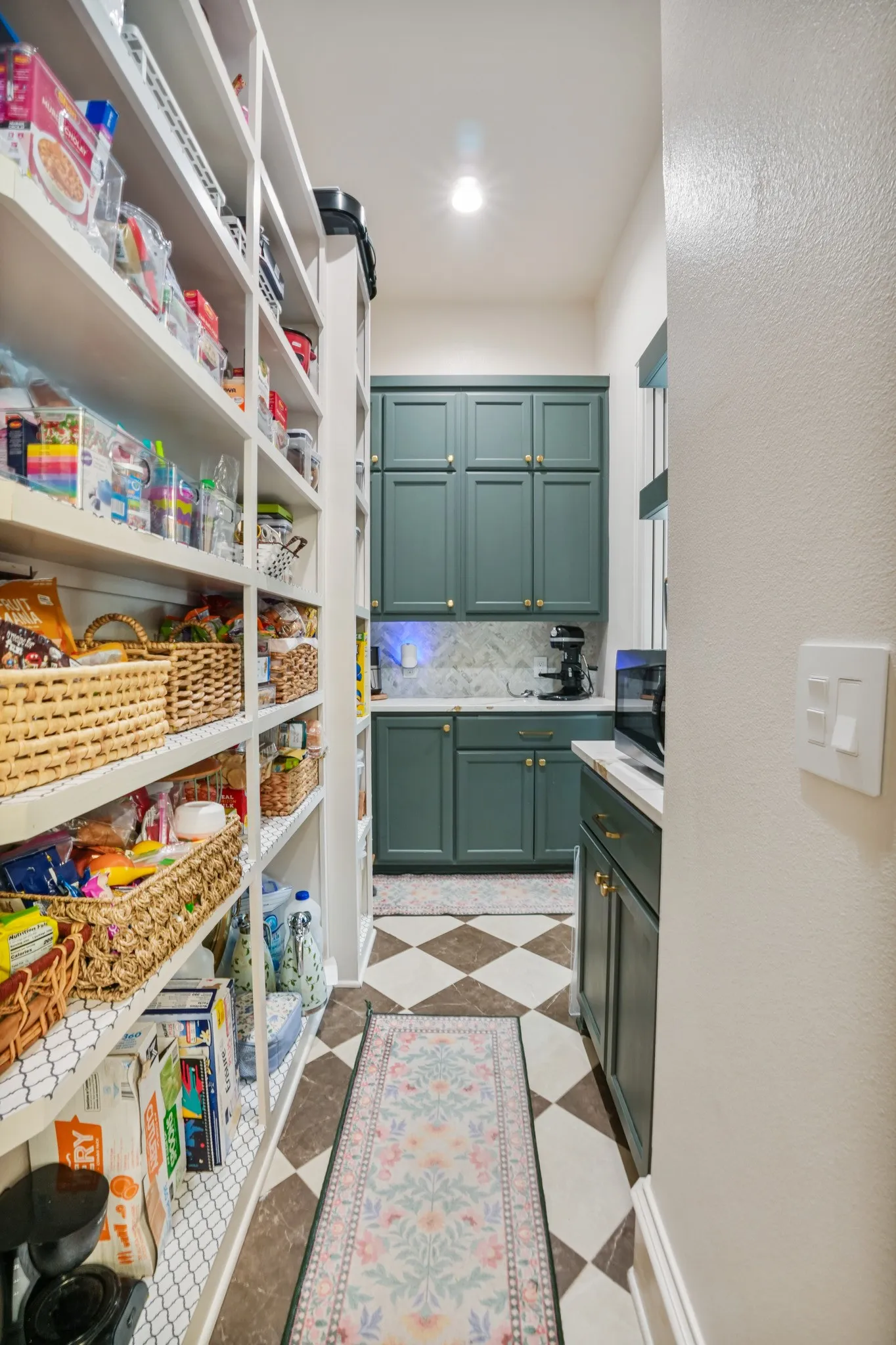 Single Family Residence For Sale in Smith County , 3030 Stonegate Boulevard, Tyler, Texas 75703, 6 Bedroom, 8 Bathroom, 4 Garage spaces, 6,740 Sqft, built in 2024, mls#21413496, Real Estate Agent in Tyler, Homes For Sale in Smith county, Homes For Sale in Tyler, Realtor in Tyler Texas, Real Estate Brokerage Independent Realty Texas, Luminita Cordes Realtor