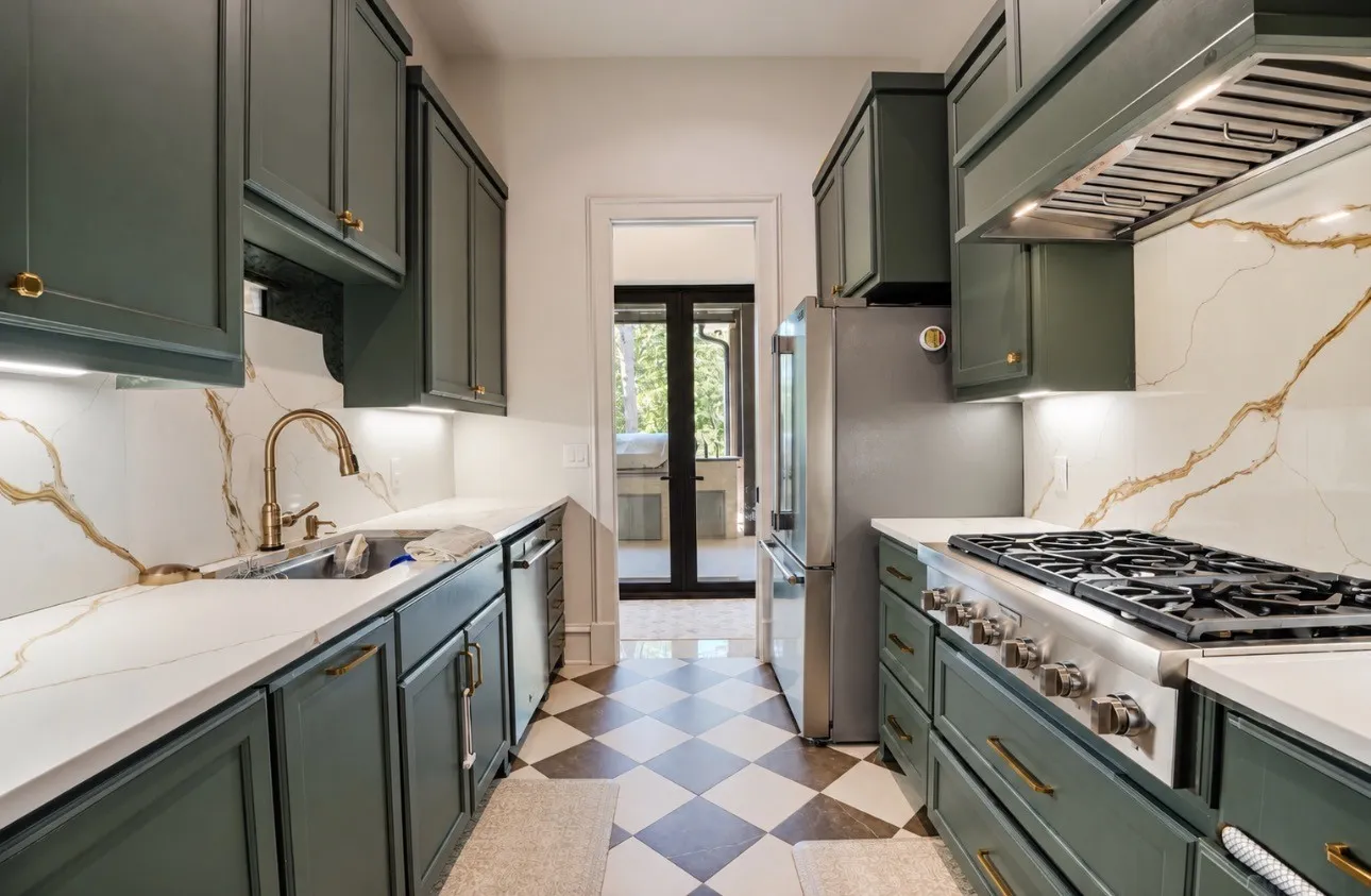Single Family Residence For Sale in Smith County , 3030 Stonegate Boulevard, Tyler, Texas 75703, 6 Bedroom, 8 Bathroom, 4 Garage spaces, 6,740 Sqft, built in 2024, mls#21413496, Real Estate Agent in Tyler, Homes For Sale in Smith county, Homes For Sale in Tyler, Realtor in Tyler Texas, Real Estate Brokerage Independent Realty Texas, Luminita Cordes Realtor