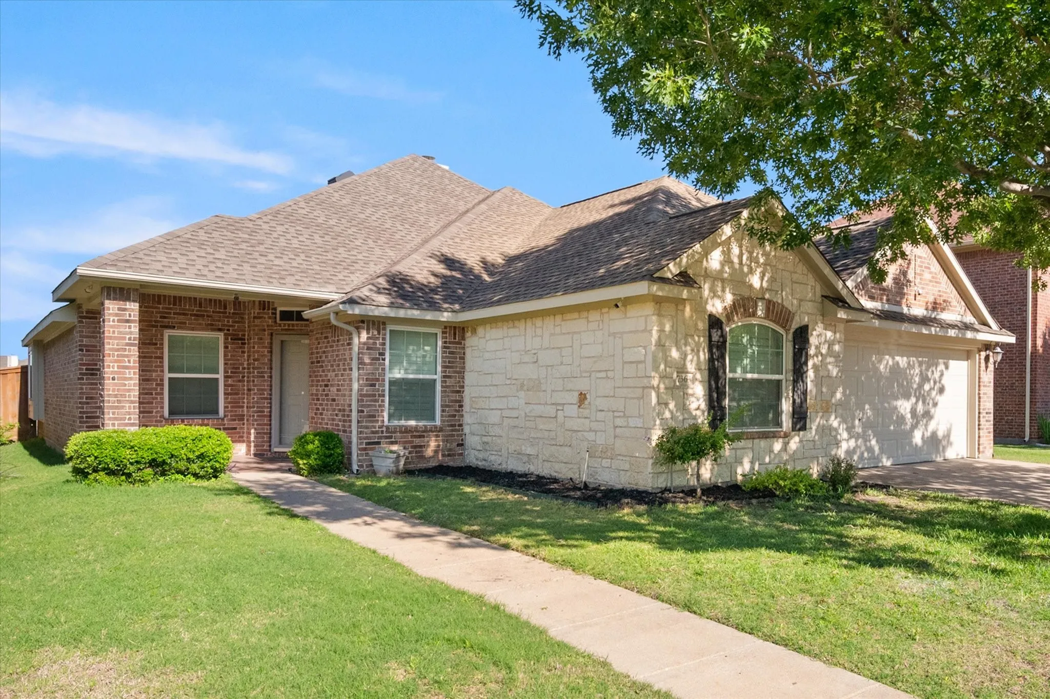 Single Family Residence For Rent in Tarrant County , 7363 Estela, Grand Prairie, Texas 75054, 4 Bedroom, 2 Bathroom, 2 Garage spaces, 2,104 Sqft, built in 2006, mls#21415261, Real Estate Agent in Grand Prairie, Homes For Rent in Tarrant county, Homes For Rent in Grand Prairie, Realtor in Grand Prairie Texas, Real Estate Brokerage Independent Realty Texas, Luminita Cordes Realtor