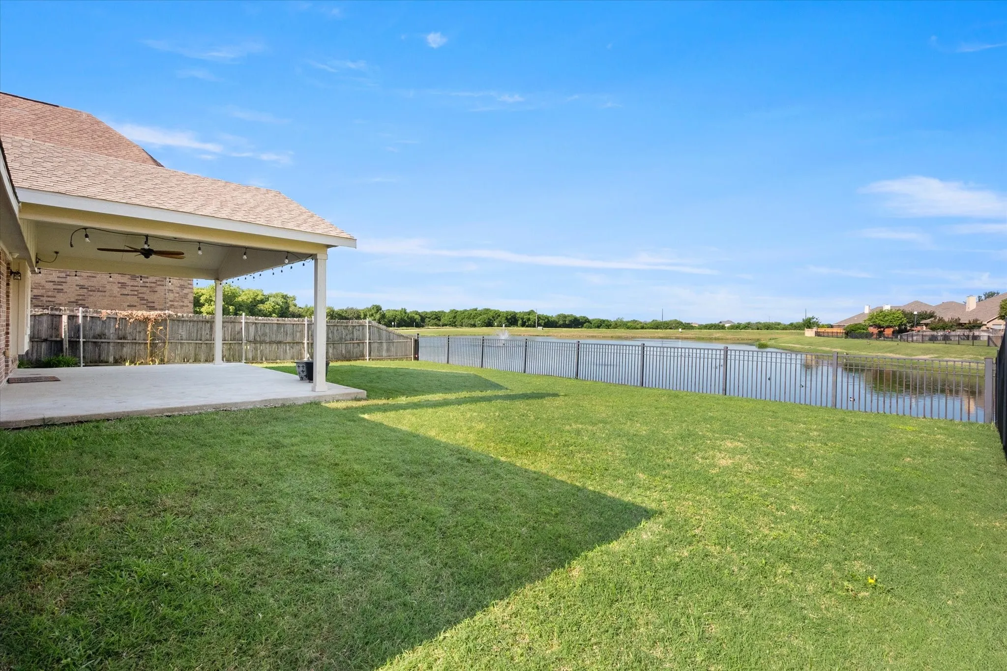 Single Family Residence For Rent in Tarrant County , 7363 Estela, Grand Prairie, Texas 75054, 4 Bedroom, 2 Bathroom, 2 Garage spaces, 2,104 Sqft, built in 2006, mls#21415261, Real Estate Agent in Grand Prairie, Homes For Rent in Tarrant county, Homes For Rent in Grand Prairie, Realtor in Grand Prairie Texas, Real Estate Brokerage Independent Realty Texas, Luminita Cordes Realtor