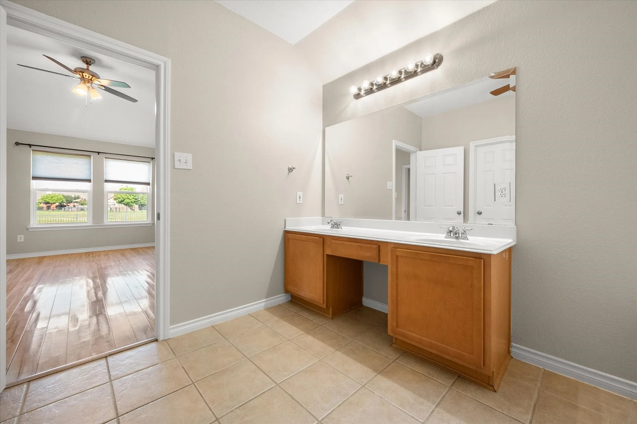 Single Family Residence For Rent in Tarrant County , 7363 Estela, Grand Prairie, Texas 75054, 4 Bedroom, 2 Bathroom, 2 Garage spaces, 2,104 Sqft, built in 2006, mls#21415261, Real Estate Agent in Grand Prairie, Homes For Rent in Tarrant county, Homes For Rent in Grand Prairie, Realtor in Grand Prairie Texas, Real Estate Brokerage Independent Realty Texas, Luminita Cordes Realtor