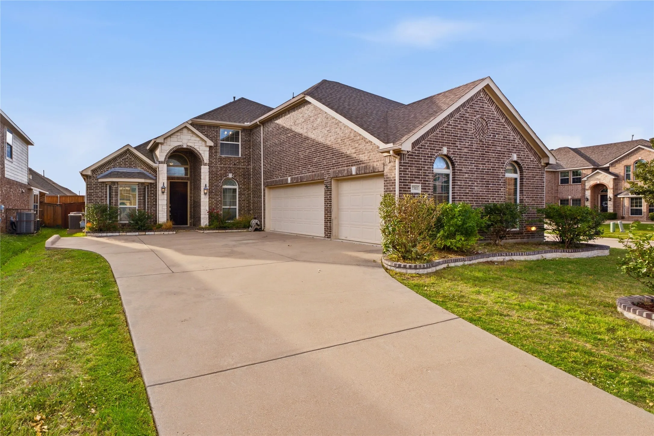Refined exterior details and stately curb appeal welcome you to this beautiful Mira Lagos residence.