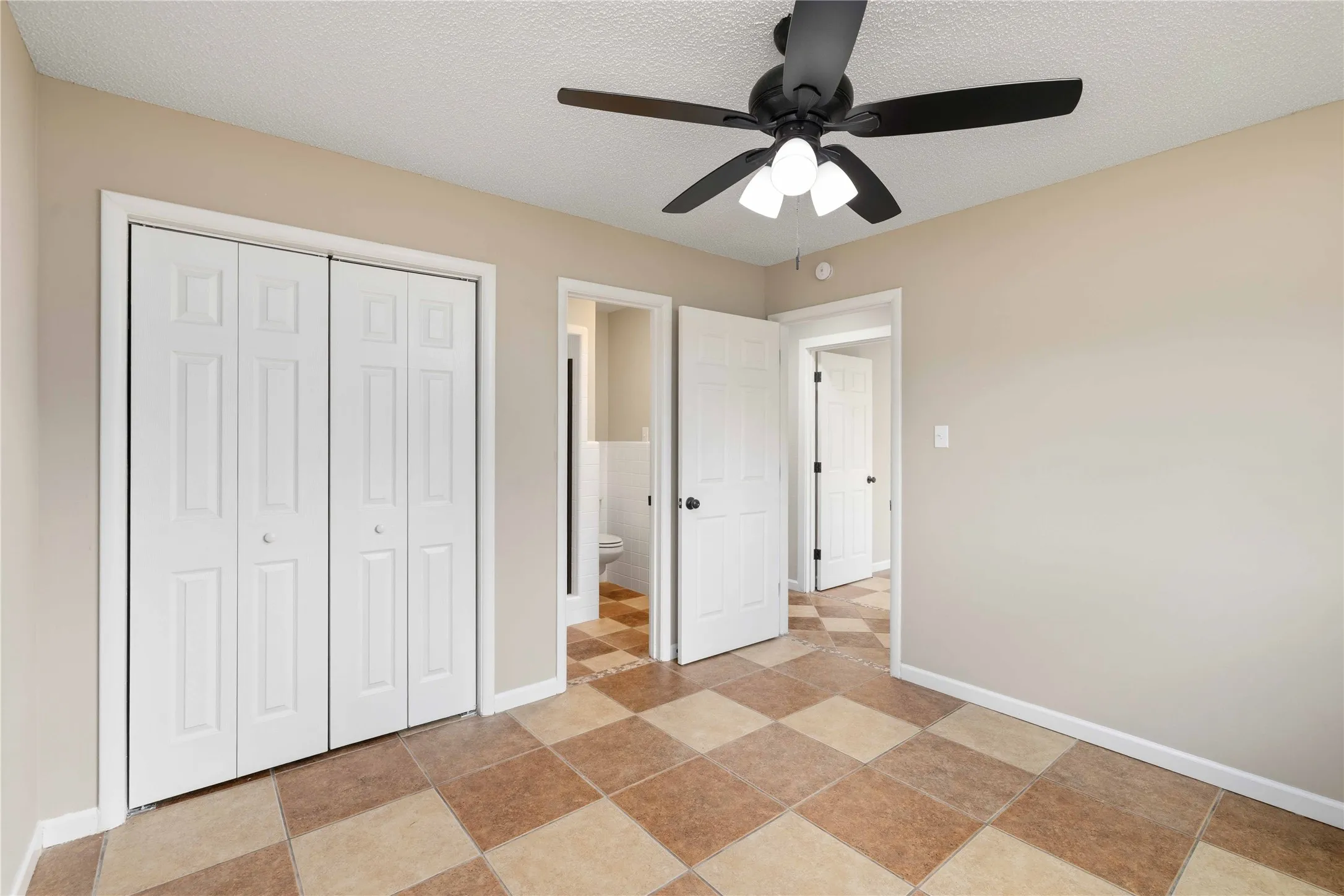 Single Family Residence For Sale in Brown County , 1822 VINE Street, Brownwood, Texas 75801, 4 Bedroom, 3 Bathroom, Garage spaces, 3,417 Sqft, built in 1980, mls#21414453, Real Estate Agent in Brownwood, Homes For Sale in Brown county, Homes For Sale in Brownwood, Realtor in Brownwood Texas, Real Estate Brokerage Independent Realty Texas, Luminita Cordes Realtor