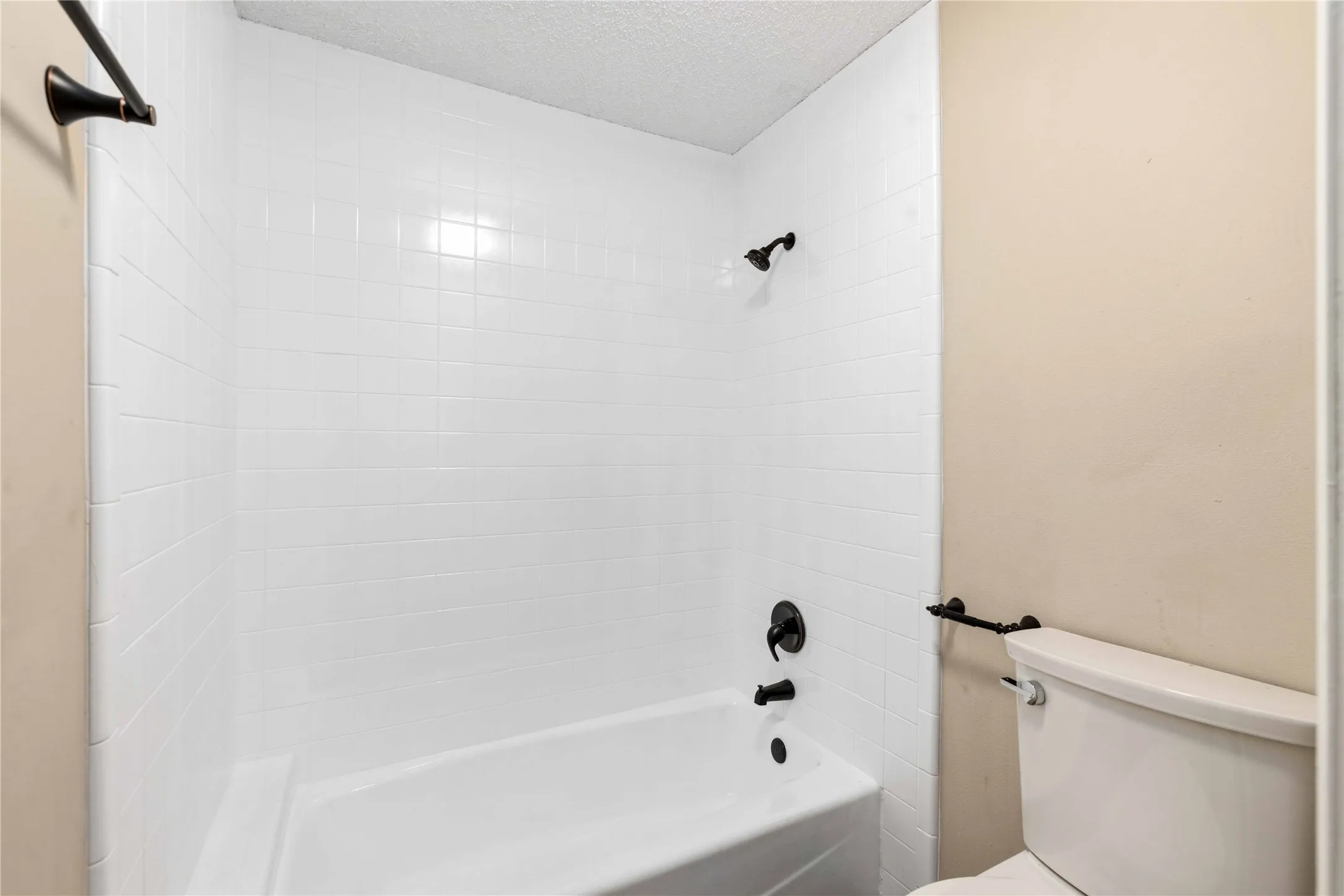 Single Family Residence For Sale in Brown County , 1822 VINE Street, Brownwood, Texas 75801, 4 Bedroom, 3 Bathroom, Garage spaces, 3,417 Sqft, built in 1980, mls#21414453, Real Estate Agent in Brownwood, Homes For Sale in Brown county, Homes For Sale in Brownwood, Realtor in Brownwood Texas, Real Estate Brokerage Independent Realty Texas, Luminita Cordes Realtor