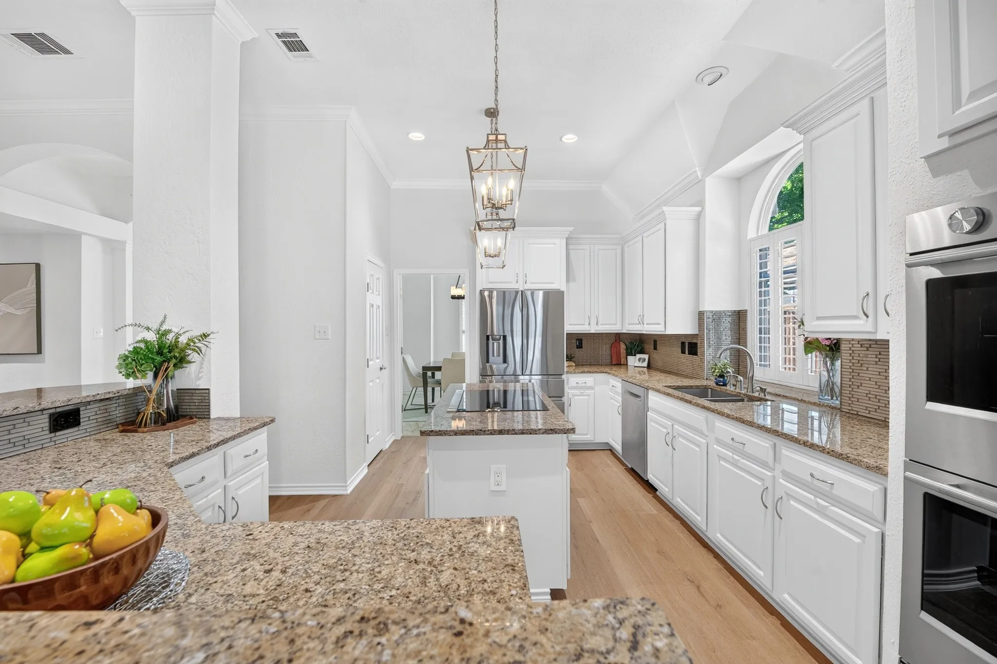 Single Family Residence For Sale in Denton County , 2908 Brush Creek Lane, Flower Mound, Texas 75028, 3 Bedroom, 2 Bathroom, 2 Garage spaces, 2,266 Sqft, built in 1991, mls#21402994, Real Estate Agent in Flower Mound, Homes For Sale in Denton county, Homes For Sale in Flower Mound, Realtor in Flower Mound Texas, Real Estate Brokerage Independent Realty Texas, Luminita Cordes Realtor