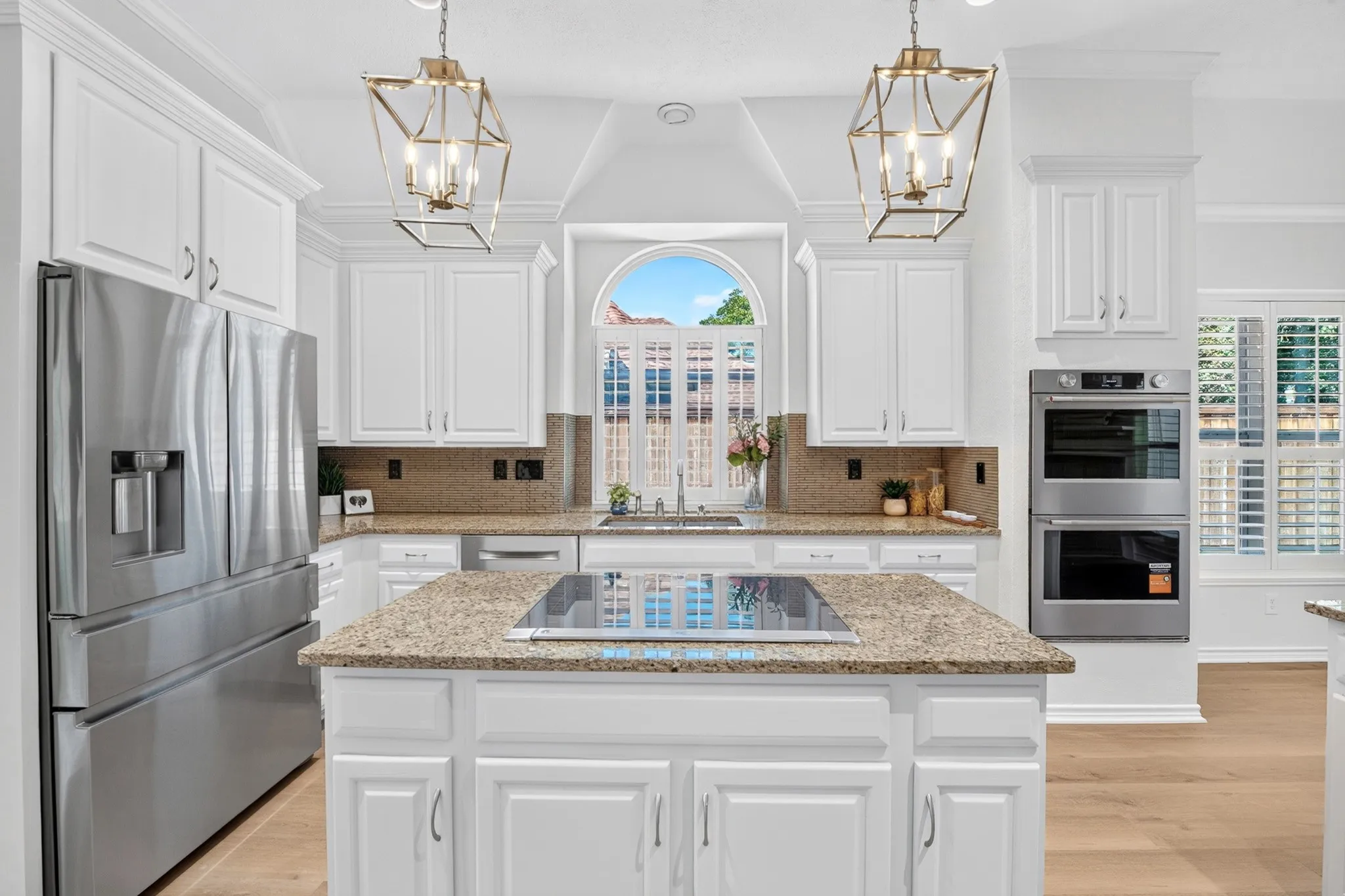Single Family Residence For Sale in Denton County , 2908 Brush Creek Lane, Flower Mound, Texas 75028, 3 Bedroom, 2 Bathroom, 2 Garage spaces, 2,266 Sqft, built in 1991, mls#21402994, Real Estate Agent in Flower Mound, Homes For Sale in Denton county, Homes For Sale in Flower Mound, Realtor in Flower Mound Texas, Real Estate Brokerage Independent Realty Texas, Luminita Cordes Realtor