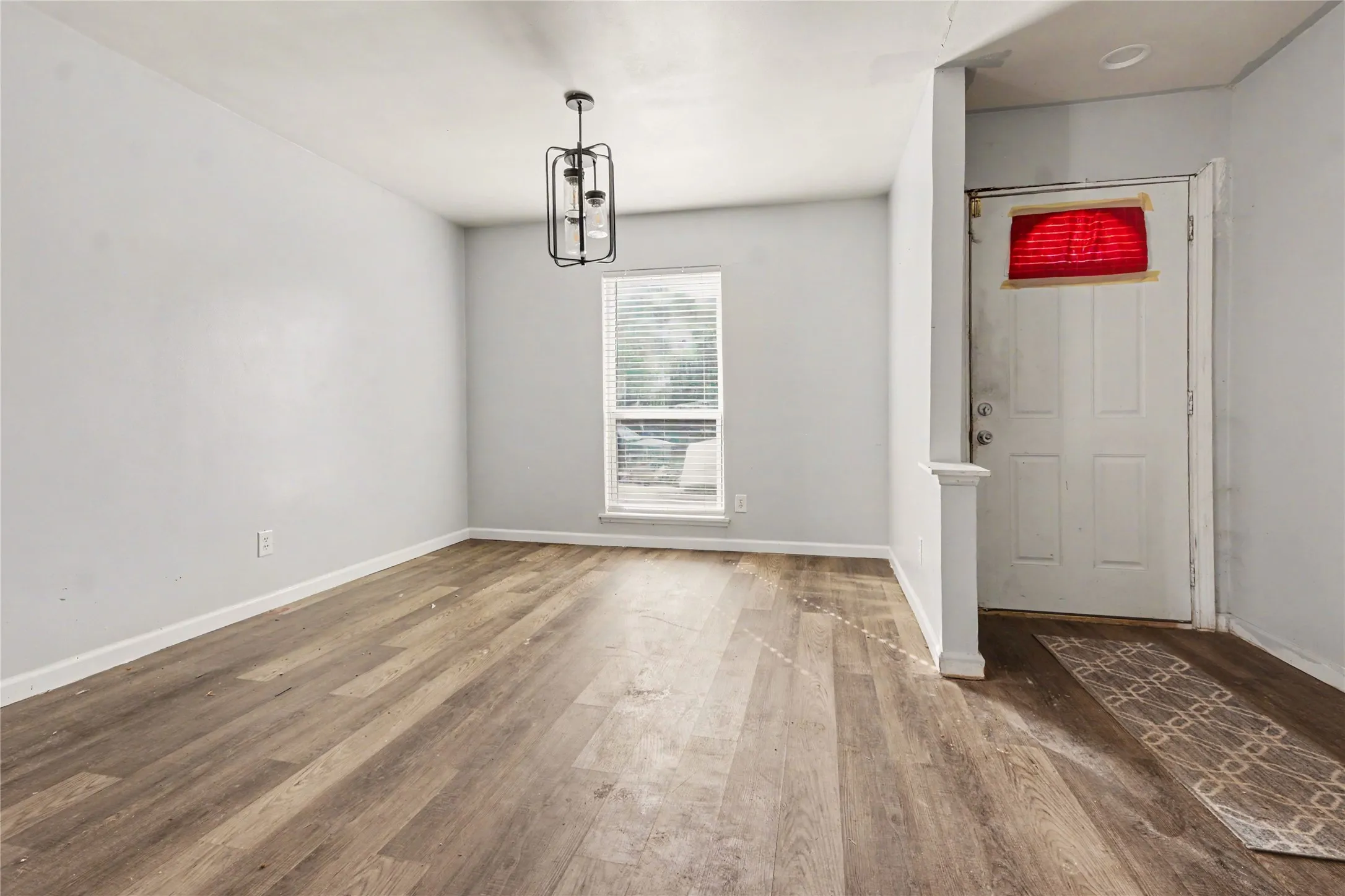 Single Family Residence For Sale in Rockwall County , 8713 Willowbrook Drive, Rowlett, Texas 75088, 3 Bedroom, 2 Bathroom, 2 Garage spaces, 1,633 Sqft, built in 1983, mls#21415693, Real Estate Agent in Rowlett, Homes For Sale in Rockwall county, Homes For Sale in Rowlett, Realtor in Rowlett Texas, Real Estate Brokerage Independent Realty Texas, Luminita Cordes Realtor