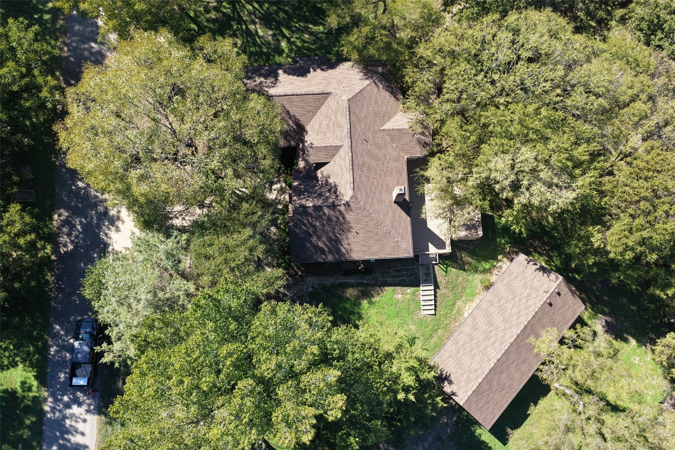 Single Family Residence For Sale in Navarro County , 3700 NE County Road 0095, Corsicana, Texas 75109, 3 Bedroom, 3 Bathroom, 4 Garage spaces, 1,858 Sqft, built in 2002, mls#21415513, Real Estate Agent in Corsicana, Homes For Sale in Navarro county, Homes For Sale in Corsicana, Realtor in Corsicana Texas, Real Estate Brokerage Independent Realty Texas, Luminita Cordes Realtor