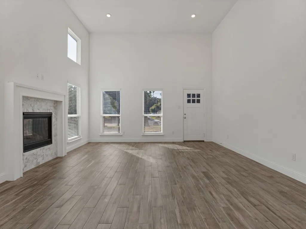 Single Family Residence For Sale in Dallas County , 336 Clark Street, Irving, Texas 75060, 4 Bedroom, 3 Bathroom, 2 Garage spaces, 2,392 Sqft, built in 2020, mls#21413352, Real Estate Agent in Irving, Homes For Sale in Dallas county, Homes For Sale in Irving, Realtor in Irving Texas, Real Estate Brokerage Independent Realty Texas, Luminita Cordes Realtor