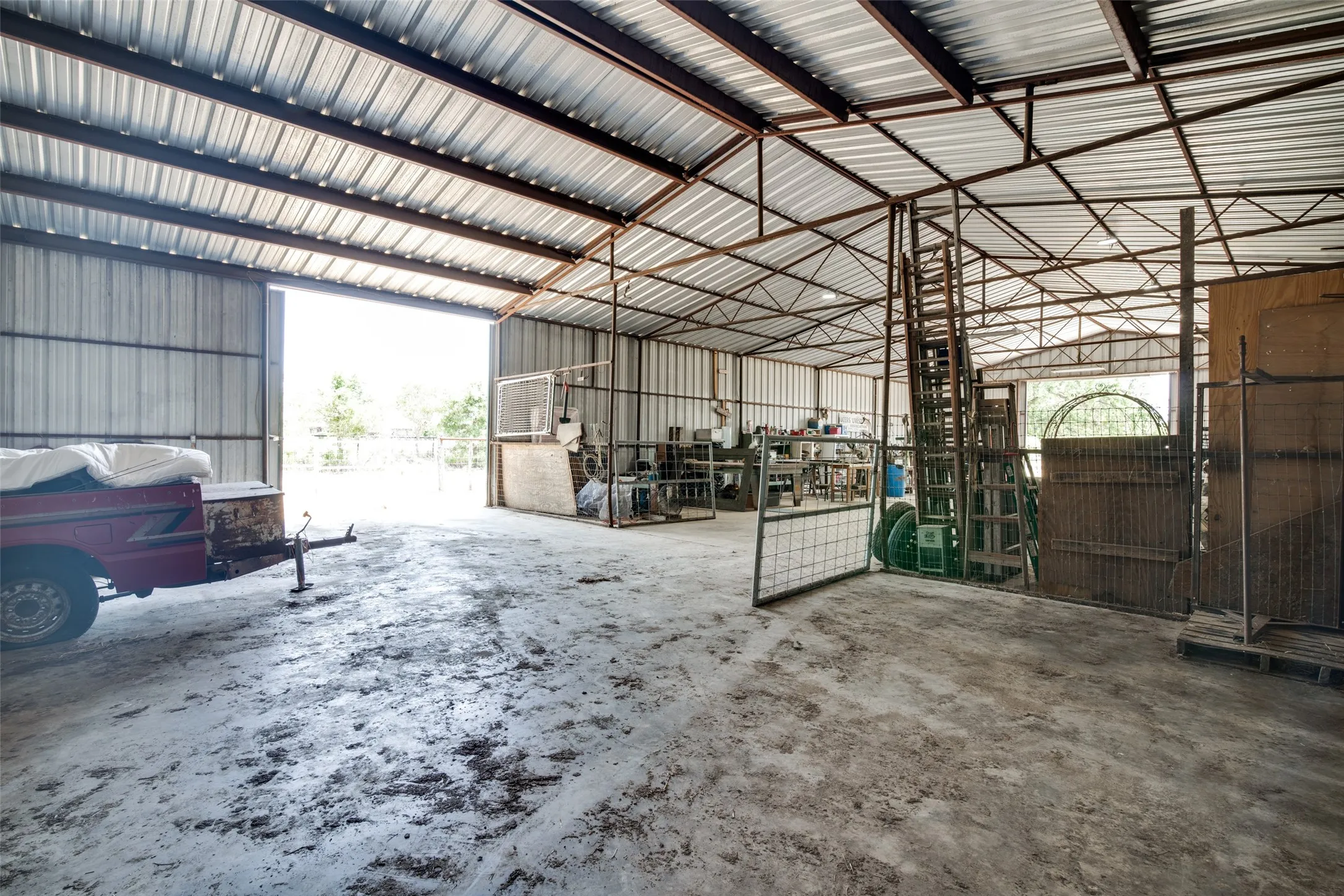 Concrete flooring throughout