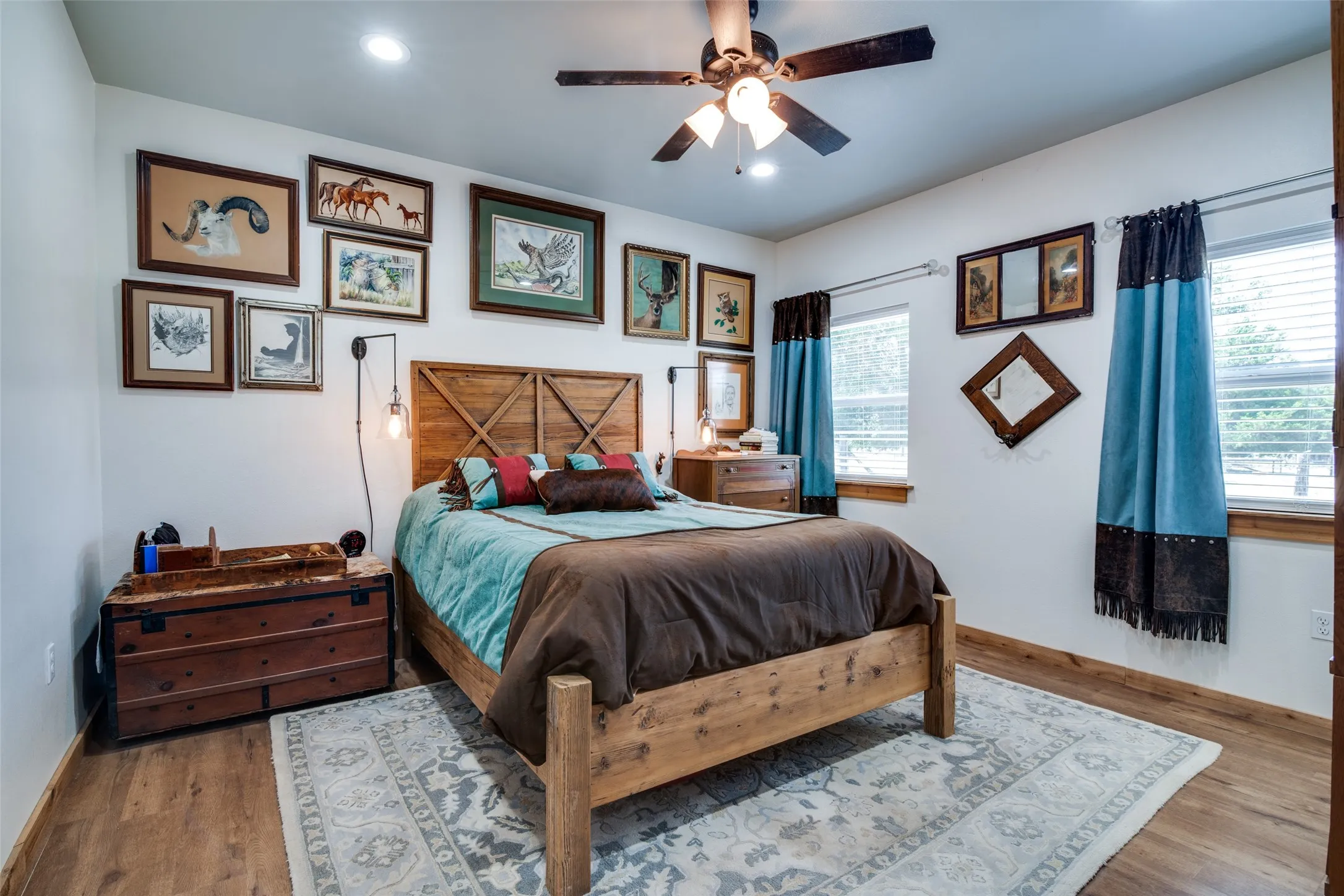 Single Family Residence For Sale in Van Zandt County , 200 Vz County Road 2403, Canton, Texas 75103, 4 Bedroom, 3 Bathroom, 2 Garage spaces, 2,376 Sqft, built in 1961, mls#21415354, Real Estate Agent in Canton, Homes For Sale in Van Zandt county, Homes For Sale in Canton, Realtor in Canton Texas, Real Estate Brokerage Independent Realty Texas, Luminita Cordes Realtor