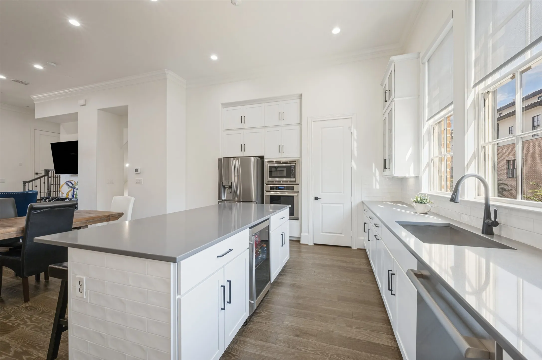 Townhouse For Sale in Dallas County , 707 WILL RICE Avenue, Irving, Texas 75039, 3 Bedroom, 4 Bathroom, 2 Garage spaces, 2,485 Sqft, built in 2018, mls#21415090, Real Estate Agent in Irving, Homes For Sale in Dallas county, Homes For Sale in Irving, Realtor in Irving Texas, Real Estate Brokerage Independent Realty Texas, Luminita Cordes Realtor