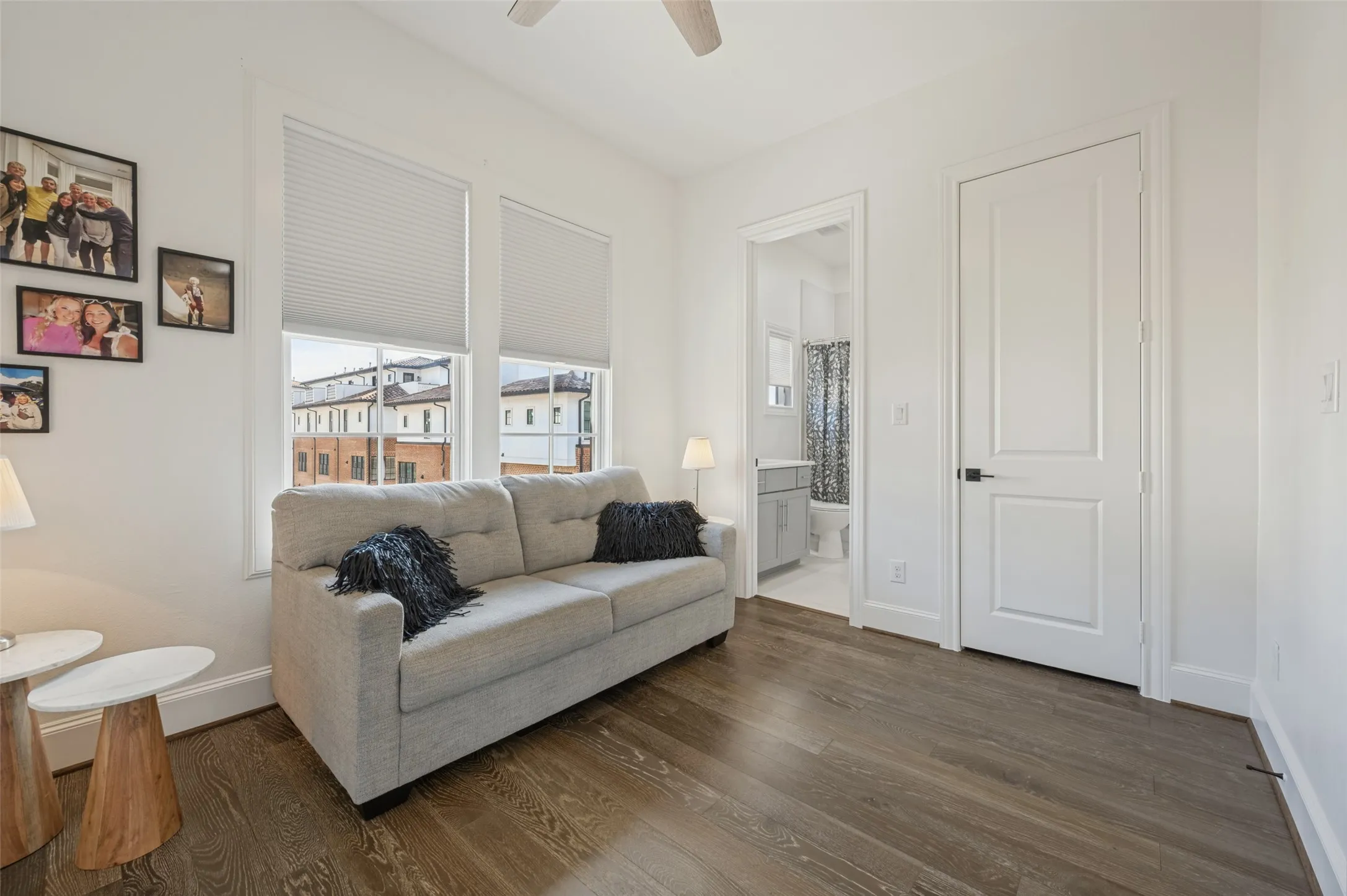 Townhouse For Sale in Dallas County , 707 WILL RICE Avenue, Irving, Texas 75039, 3 Bedroom, 4 Bathroom, 2 Garage spaces, 2,485 Sqft, built in 2018, mls#21415090, Real Estate Agent in Irving, Homes For Sale in Dallas county, Homes For Sale in Irving, Realtor in Irving Texas, Real Estate Brokerage Independent Realty Texas, Luminita Cordes Realtor
