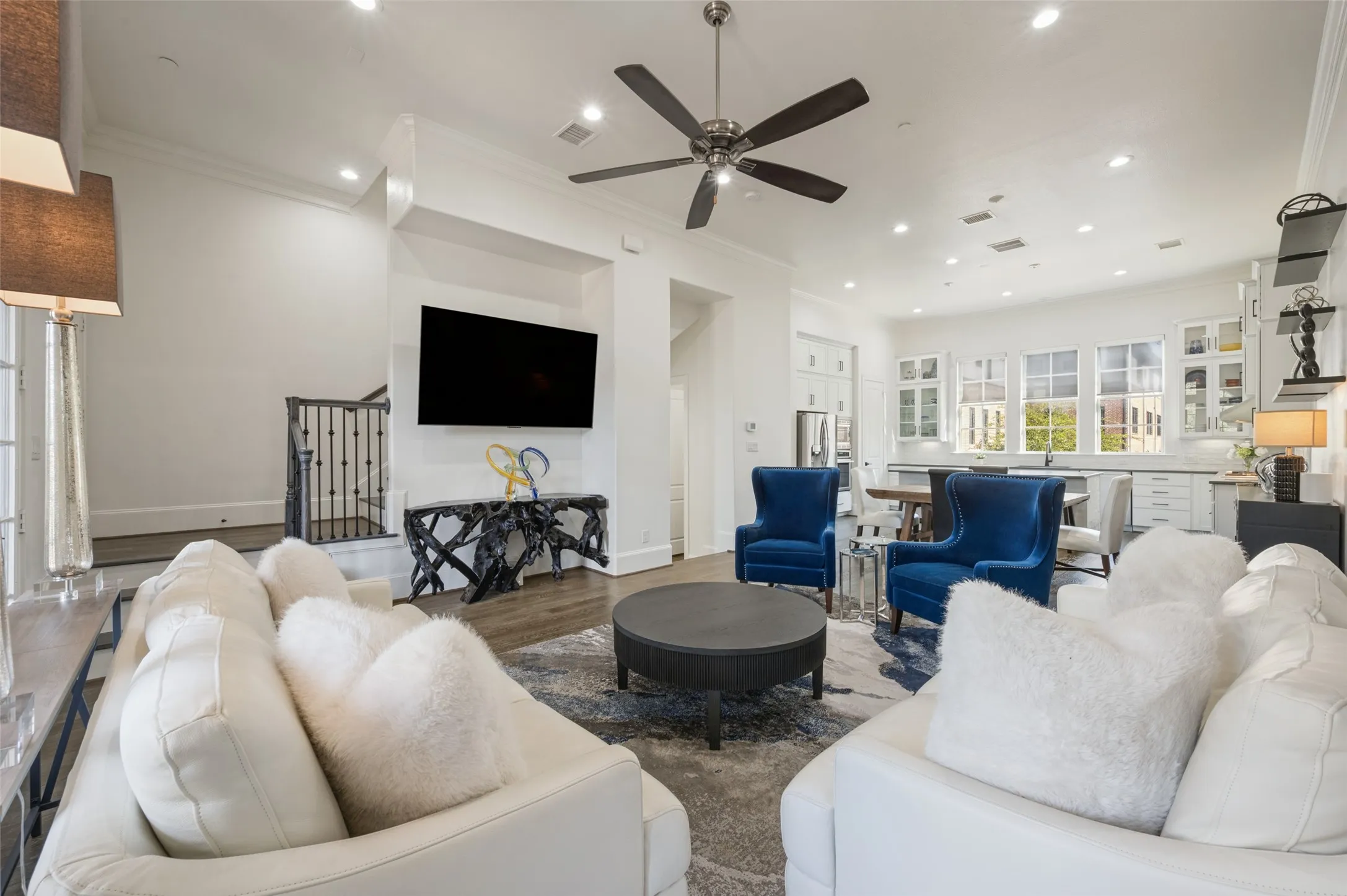 Townhouse For Sale in Dallas County , 707 WILL RICE Avenue, Irving, Texas 75039, 3 Bedroom, 4 Bathroom, 2 Garage spaces, 2,485 Sqft, built in 2018, mls#21415090, Real Estate Agent in Irving, Homes For Sale in Dallas county, Homes For Sale in Irving, Realtor in Irving Texas, Real Estate Brokerage Independent Realty Texas, Luminita Cordes Realtor
