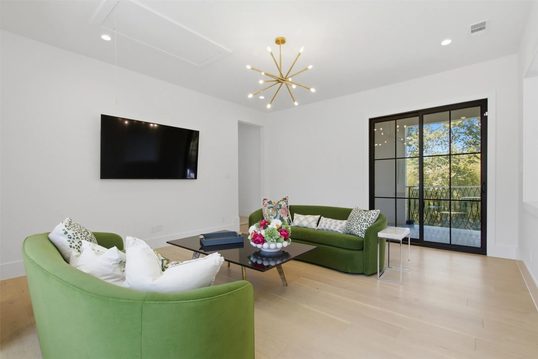 Single Family Residence For Sale in Dallas County , 4923 Crooked Lane, Dallas, Texas 75229, 5 Bedroom, 7 Bathroom, 4 Garage spaces, 6,425 Sqft, built in 2019, mls#21399727, Real Estate Agent in Dallas, Homes For Sale in Dallas county, Homes For Sale in Dallas, Realtor in Dallas Texas, Real Estate Brokerage Independent Realty Texas, Luminita Cordes Realtor