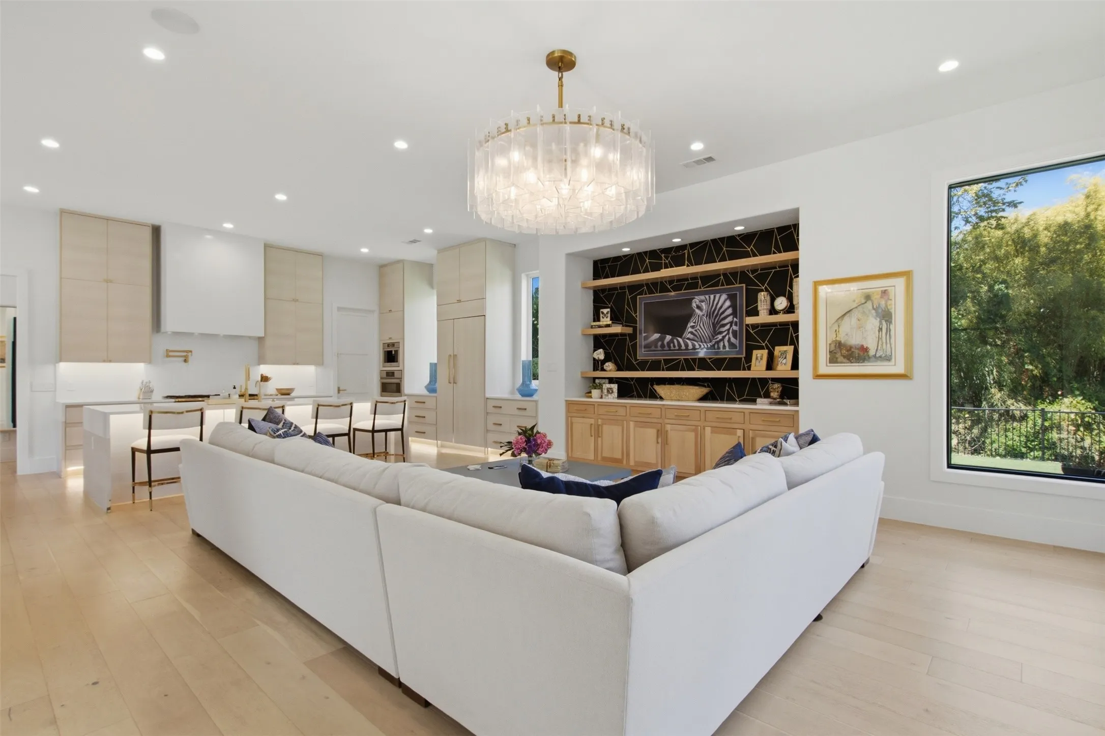 Single Family Residence For Sale in Dallas County , 4923 Crooked Lane, Dallas, Texas 75229, 5 Bedroom, 7 Bathroom, 4 Garage spaces, 6,425 Sqft, built in 2019, mls#21399727, Real Estate Agent in Dallas, Homes For Sale in Dallas county, Homes For Sale in Dallas, Realtor in Dallas Texas, Real Estate Brokerage Independent Realty Texas, Luminita Cordes Realtor