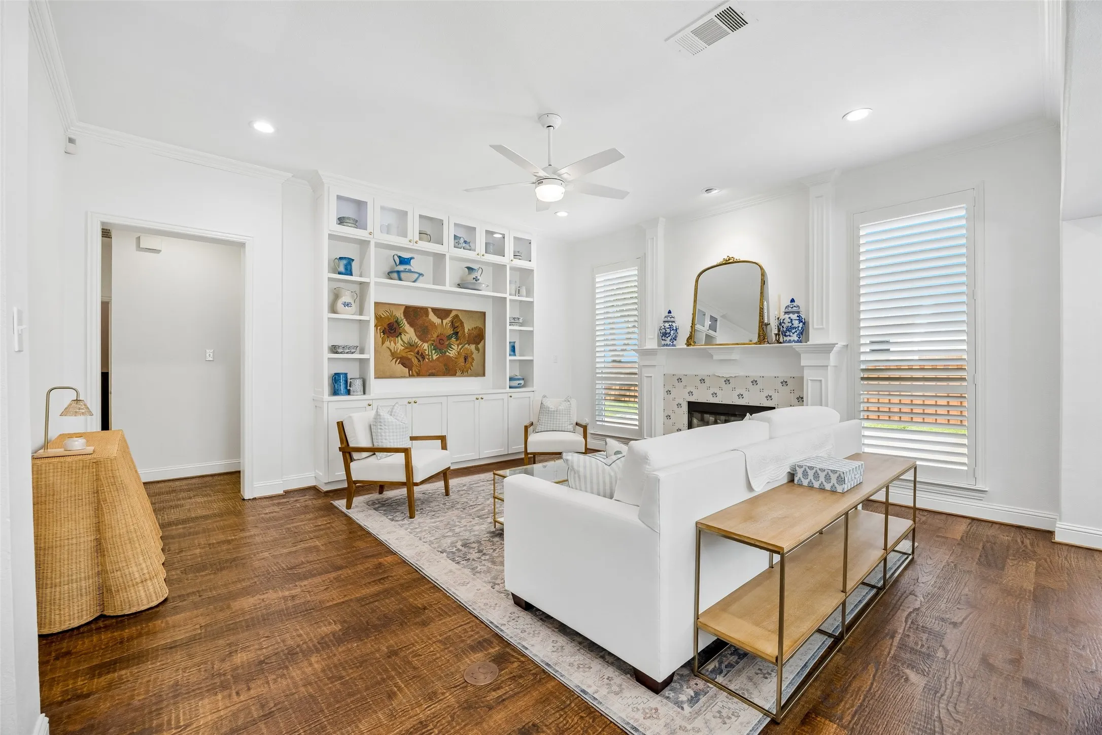 Single Family Residence For Sale in Tarrant County , 6909 Wandering Way, Colleyville, Texas 76034, 4 Bedroom, 4 Bathroom, 3 Garage spaces, 3,024 Sqft, built in 1993, mls#21415643, Real Estate Agent in Colleyville, Homes For Sale in Tarrant county, Homes For Sale in Colleyville, Realtor in Colleyville Texas, Real Estate Brokerage Independent Realty Texas, Luminita Cordes Realtor