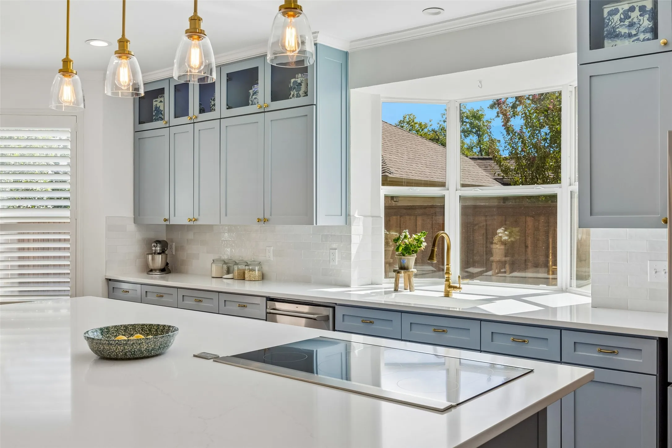 Single Family Residence For Sale in Tarrant County , 6909 Wandering Way, Colleyville, Texas 76034, 4 Bedroom, 4 Bathroom, 3 Garage spaces, 3,024 Sqft, built in 1993, mls#21415643, Real Estate Agent in Colleyville, Homes For Sale in Tarrant county, Homes For Sale in Colleyville, Realtor in Colleyville Texas, Real Estate Brokerage Independent Realty Texas, Luminita Cordes Realtor