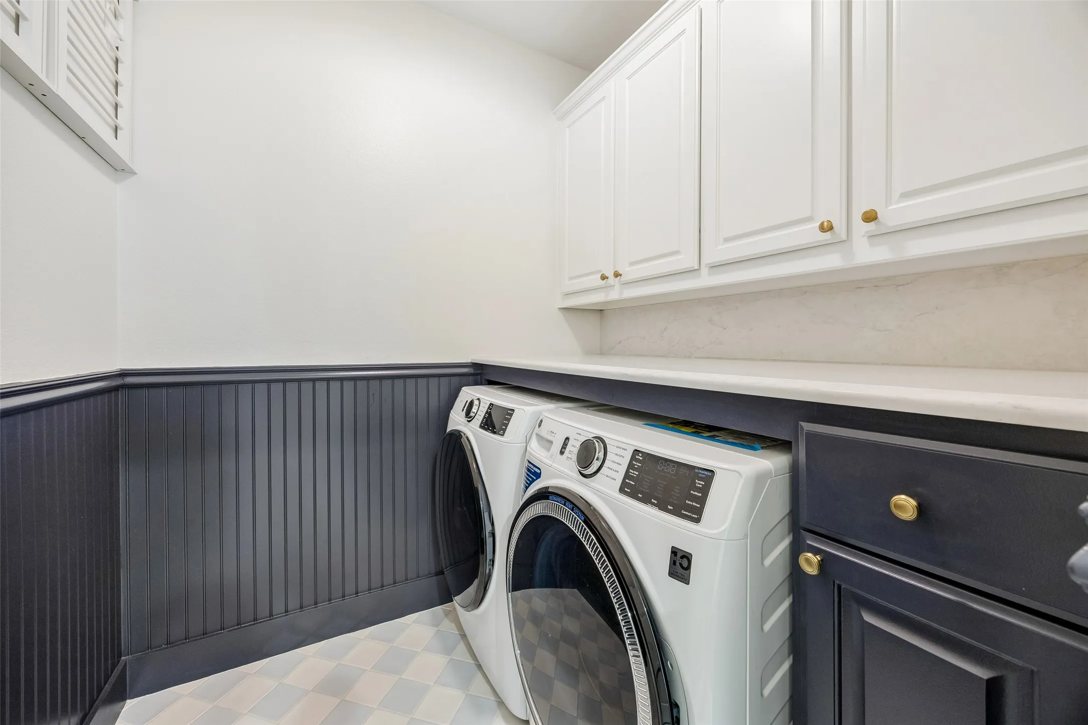 Single Family Residence For Sale in Tarrant County , 6909 Wandering Way, Colleyville, Texas 76034, 4 Bedroom, 4 Bathroom, 3 Garage spaces, 3,024 Sqft, built in 1993, mls#21415643, Real Estate Agent in Colleyville, Homes For Sale in Tarrant county, Homes For Sale in Colleyville, Realtor in Colleyville Texas, Real Estate Brokerage Independent Realty Texas, Luminita Cordes Realtor