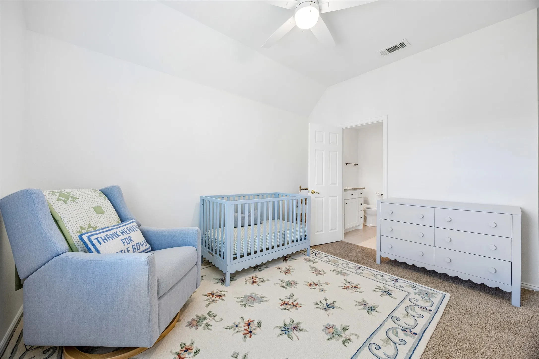 Single Family Residence For Sale in Tarrant County , 6909 Wandering Way, Colleyville, Texas 76034, 4 Bedroom, 4 Bathroom, 3 Garage spaces, 3,024 Sqft, built in 1993, mls#21415643, Real Estate Agent in Colleyville, Homes For Sale in Tarrant county, Homes For Sale in Colleyville, Realtor in Colleyville Texas, Real Estate Brokerage Independent Realty Texas, Luminita Cordes Realtor