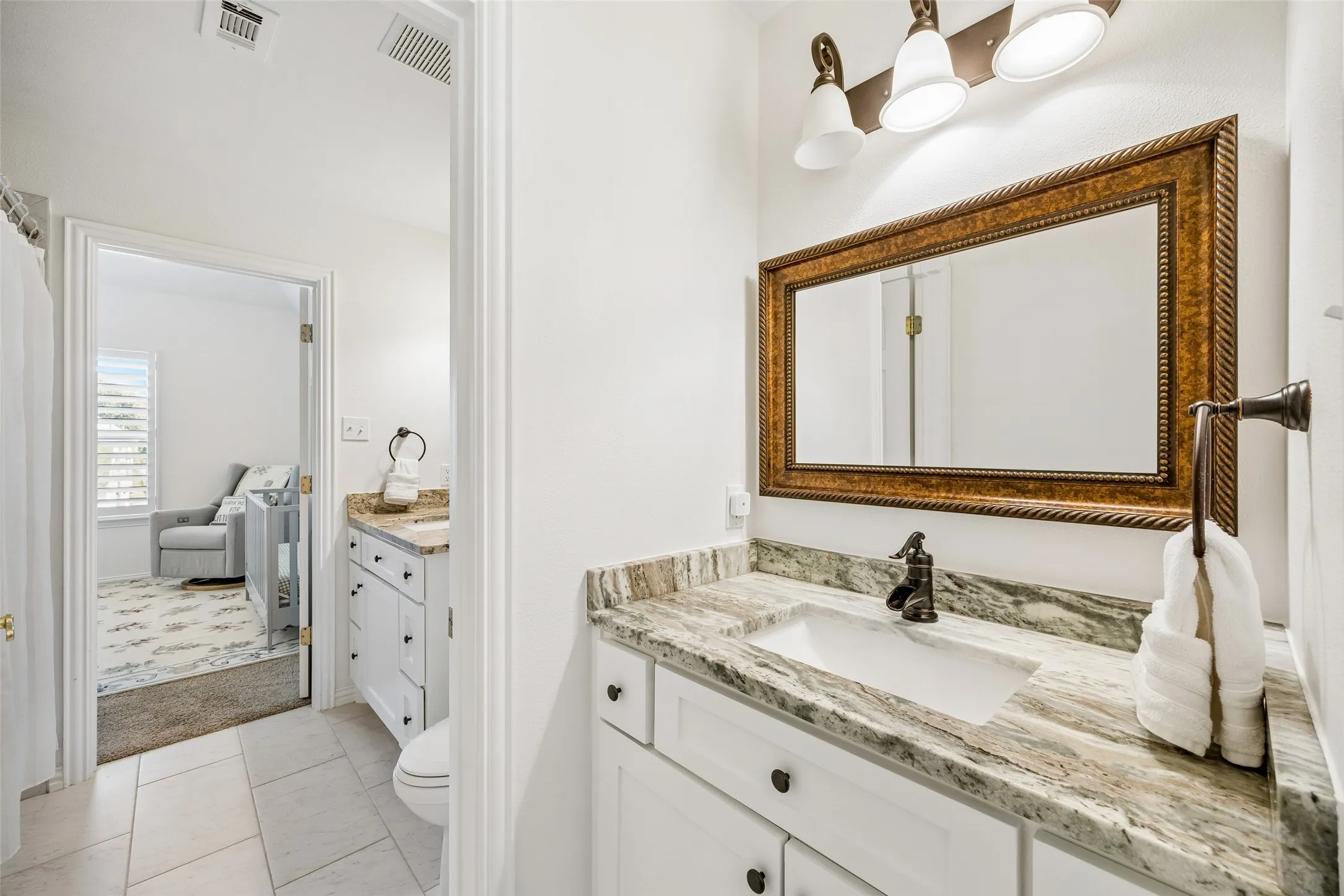 Single Family Residence For Sale in Tarrant County , 6909 Wandering Way, Colleyville, Texas 76034, 4 Bedroom, 4 Bathroom, 3 Garage spaces, 3,024 Sqft, built in 1993, mls#21415643, Real Estate Agent in Colleyville, Homes For Sale in Tarrant county, Homes For Sale in Colleyville, Realtor in Colleyville Texas, Real Estate Brokerage Independent Realty Texas, Luminita Cordes Realtor