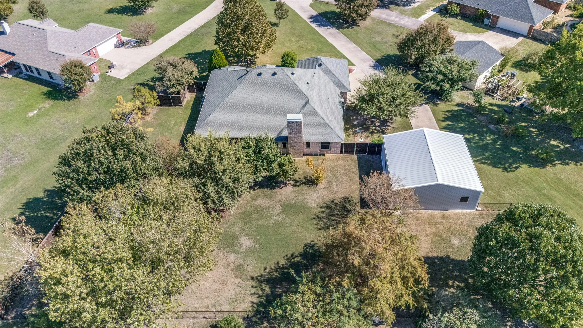 Single Family Residence For Sale in Collin County , 500 The Crossings Place, Lowry Crossing, Texas 75069, 4 Bedroom, 2 Bathroom, 2 Garage spaces, 2,343 Sqft, built in 1998, mls#21389375, Real Estate Agent in Lowry Crossing, Homes For Sale in Collin county, Homes For Sale in Lowry Crossing, Realtor in Lowry Crossing Texas, Real Estate Brokerage Independent Realty Texas, Luminita Cordes Realtor