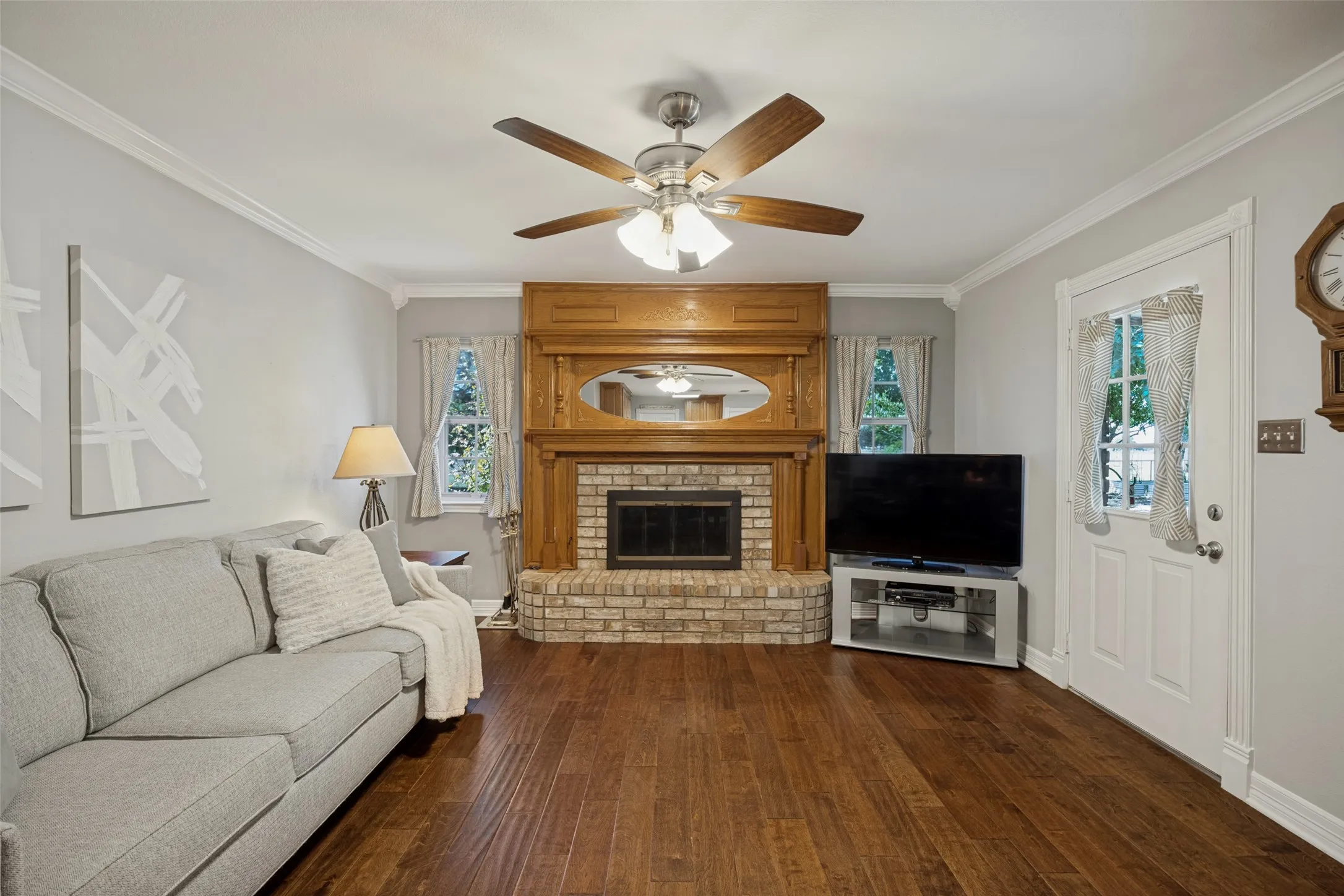 Single Family Residence For Sale in Collin County , 500 The Crossings Place, Lowry Crossing, Texas 75069, 4 Bedroom, 2 Bathroom, 2 Garage spaces, 2,343 Sqft, built in 1998, mls#21389375, Real Estate Agent in Lowry Crossing, Homes For Sale in Collin county, Homes For Sale in Lowry Crossing, Realtor in Lowry Crossing Texas, Real Estate Brokerage Independent Realty Texas, Luminita Cordes Realtor