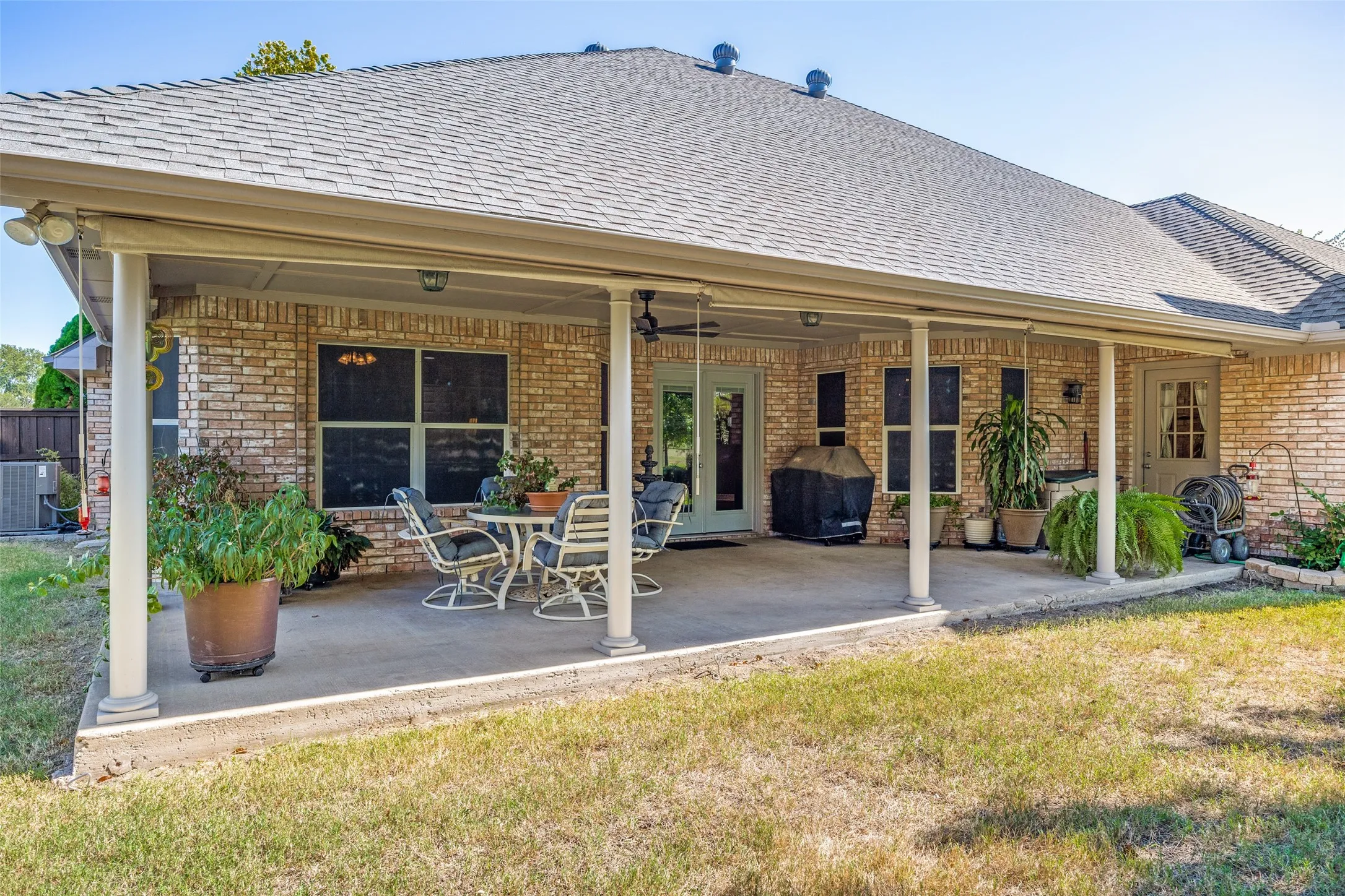 Single Family Residence For Sale in Collin County , 500 The Crossings Place, Lowry Crossing, Texas 75069, 4 Bedroom, 2 Bathroom, 2 Garage spaces, 2,343 Sqft, built in 1998, mls#21389375, Real Estate Agent in Lowry Crossing, Homes For Sale in Collin county, Homes For Sale in Lowry Crossing, Realtor in Lowry Crossing Texas, Real Estate Brokerage Independent Realty Texas, Luminita Cordes Realtor