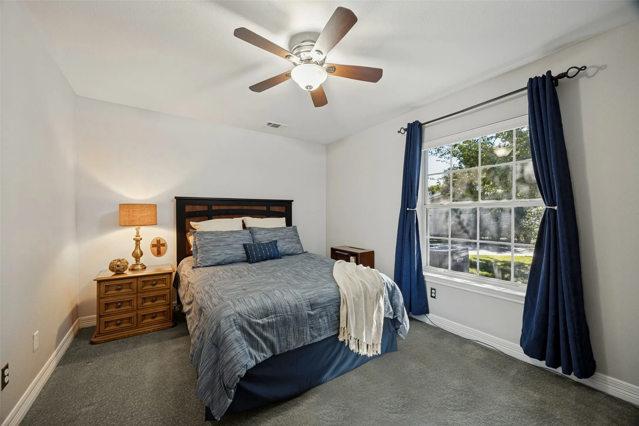 Single Family Residence For Sale in Collin County , 500 The Crossings Place, Lowry Crossing, Texas 75069, 4 Bedroom, 2 Bathroom, 2 Garage spaces, 2,343 Sqft, built in 1998, mls#21389375, Real Estate Agent in Lowry Crossing, Homes For Sale in Collin county, Homes For Sale in Lowry Crossing, Realtor in Lowry Crossing Texas, Real Estate Brokerage Independent Realty Texas, Luminita Cordes Realtor