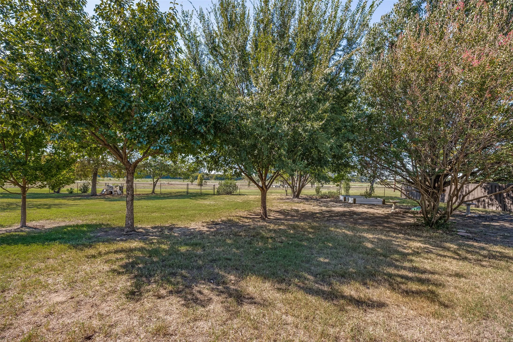 Single Family Residence For Sale in Collin County , 500 The Crossings Place, Lowry Crossing, Texas 75069, 4 Bedroom, 2 Bathroom, 2 Garage spaces, 2,343 Sqft, built in 1998, mls#21389375, Real Estate Agent in Lowry Crossing, Homes For Sale in Collin county, Homes For Sale in Lowry Crossing, Realtor in Lowry Crossing Texas, Real Estate Brokerage Independent Realty Texas, Luminita Cordes Realtor