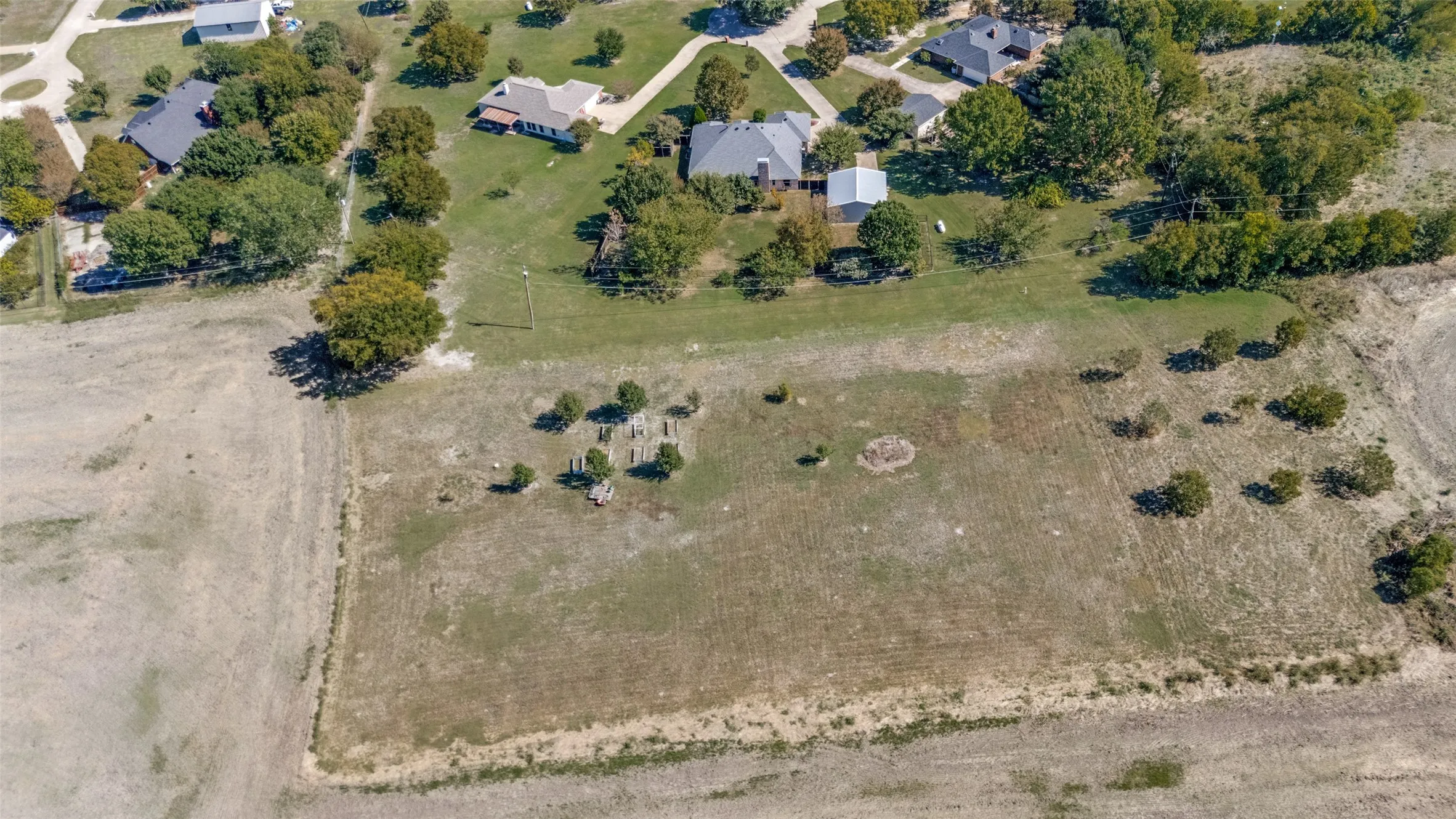 Single Family Residence For Sale in Collin County , 500 The Crossings Place, Lowry Crossing, Texas 75069, 4 Bedroom, 2 Bathroom, 2 Garage spaces, 2,343 Sqft, built in 1998, mls#21389375, Real Estate Agent in Lowry Crossing, Homes For Sale in Collin county, Homes For Sale in Lowry Crossing, Realtor in Lowry Crossing Texas, Real Estate Brokerage Independent Realty Texas, Luminita Cordes Realtor