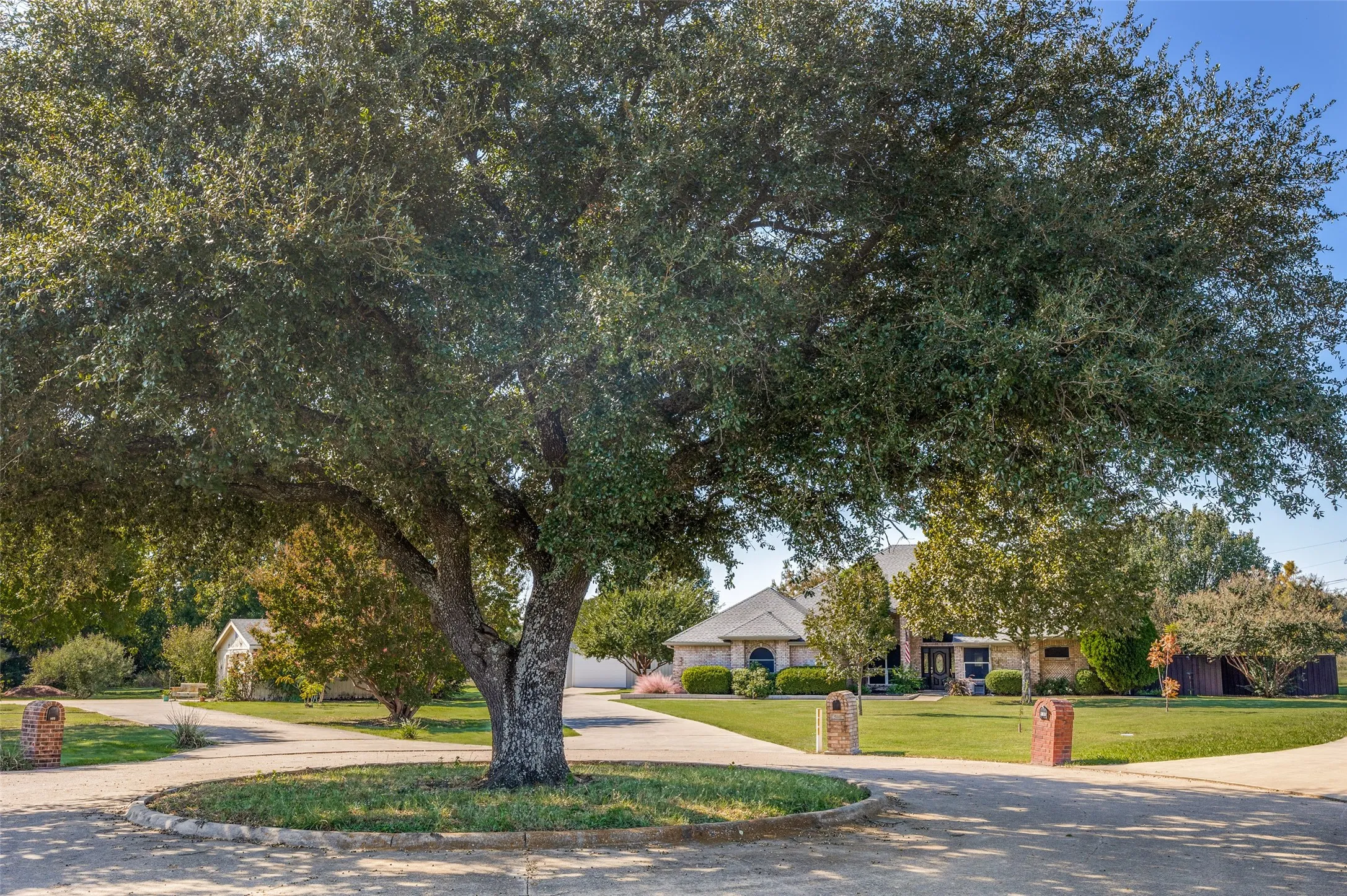 Single Family Residence For Sale in Collin County , 500 The Crossings Place, Lowry Crossing, Texas 75069, 4 Bedroom, 2 Bathroom, 2 Garage spaces, 2,343 Sqft, built in 1998, mls#21389375, Real Estate Agent in Lowry Crossing, Homes For Sale in Collin county, Homes For Sale in Lowry Crossing, Realtor in Lowry Crossing Texas, Real Estate Brokerage Independent Realty Texas, Luminita Cordes Realtor